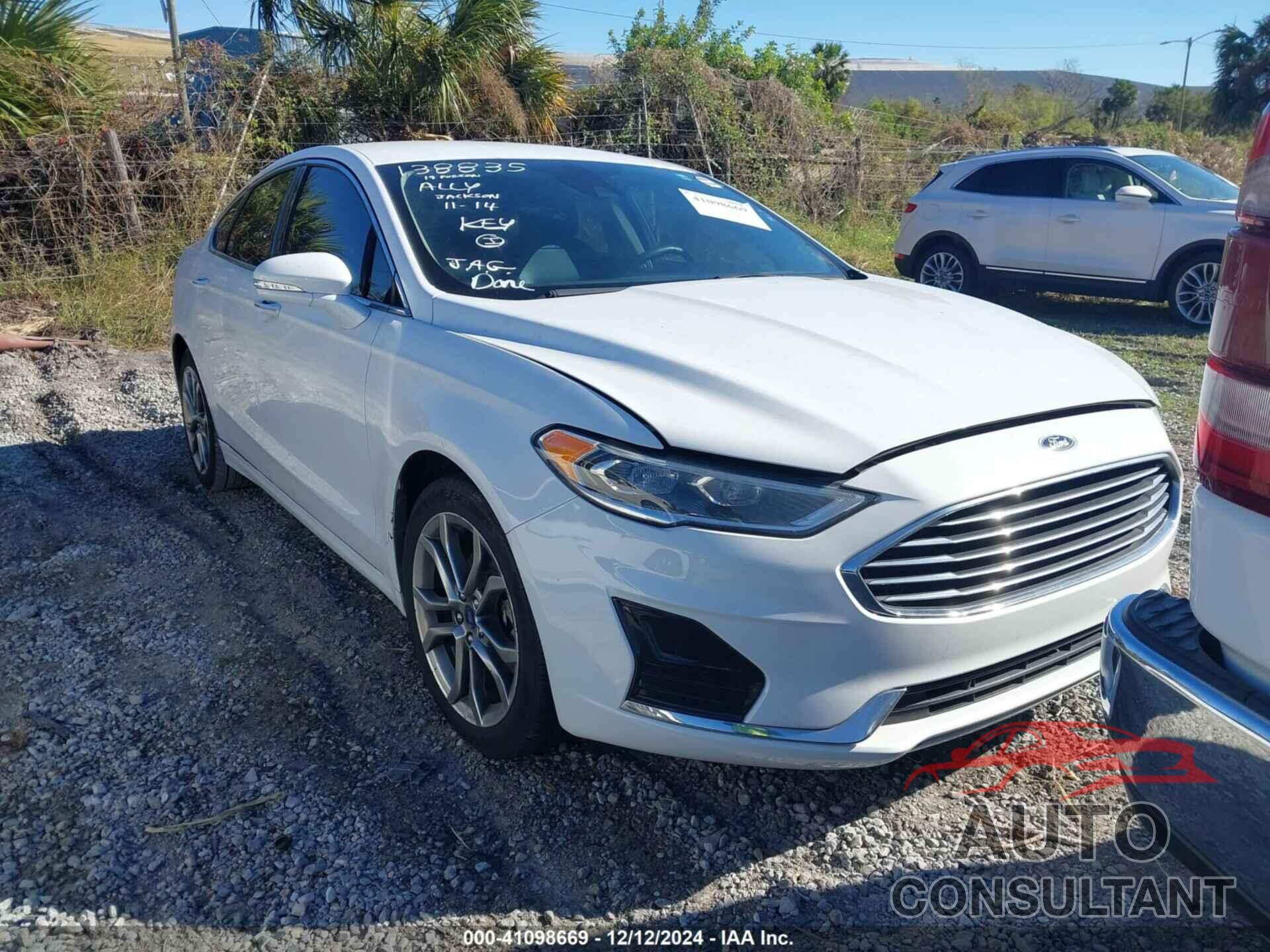 FORD FUSION 2019 - 3FA6P0CD8KR138835