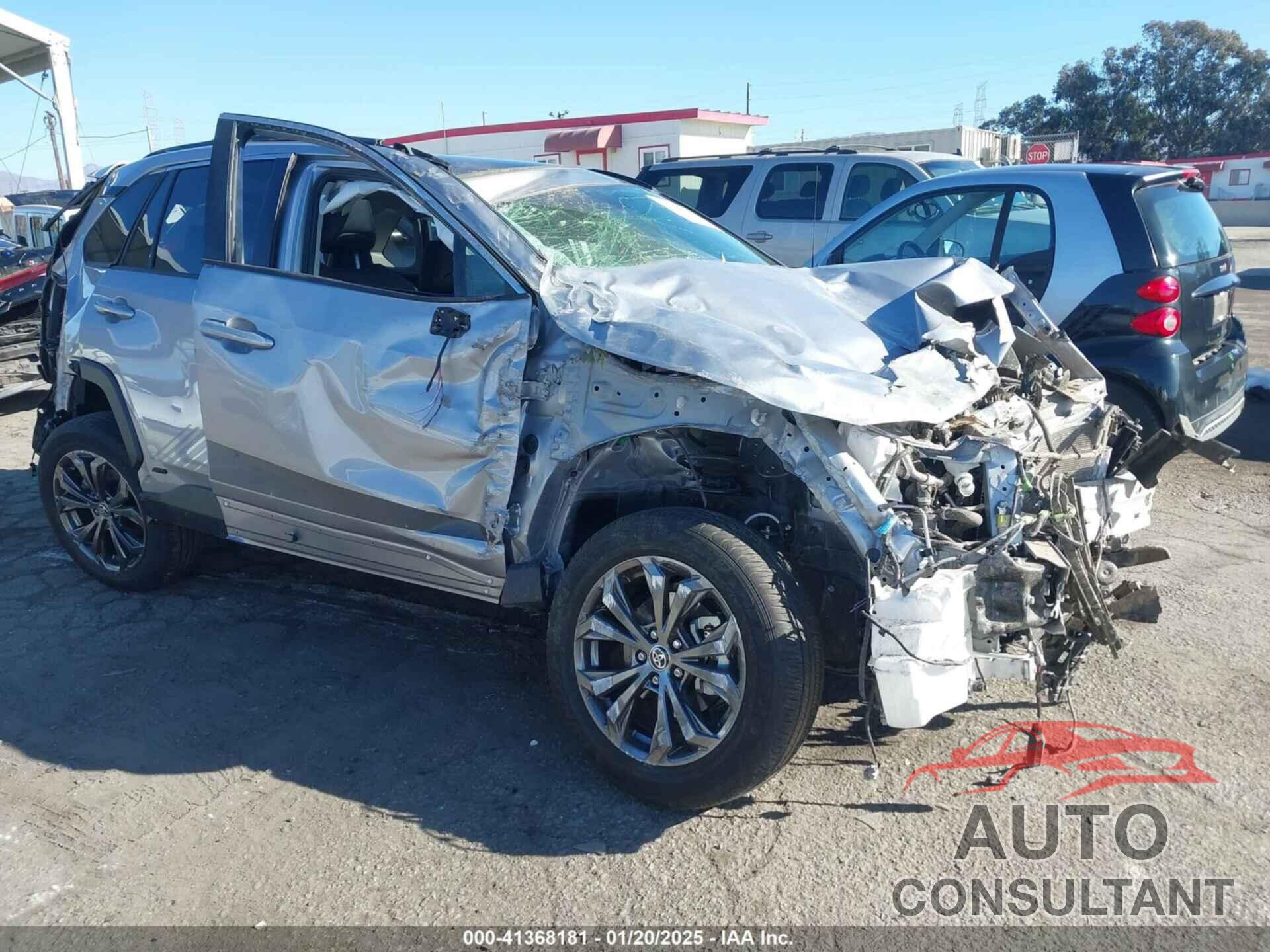 TOYOTA RAV4 HYBRID 2024 - JTMB6RFV9RD148961