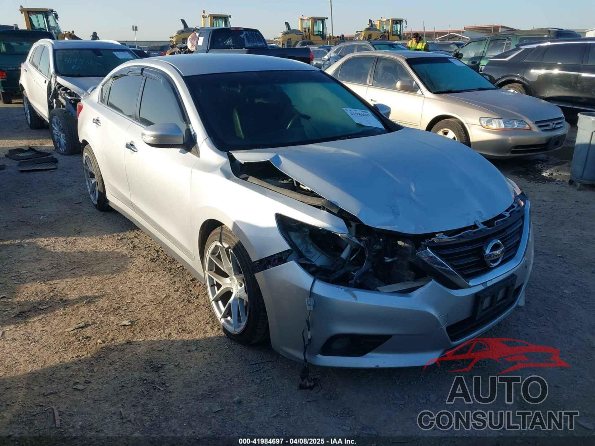 NISSAN ALTIMA 2018 - 1N4AL3AP4JC229943