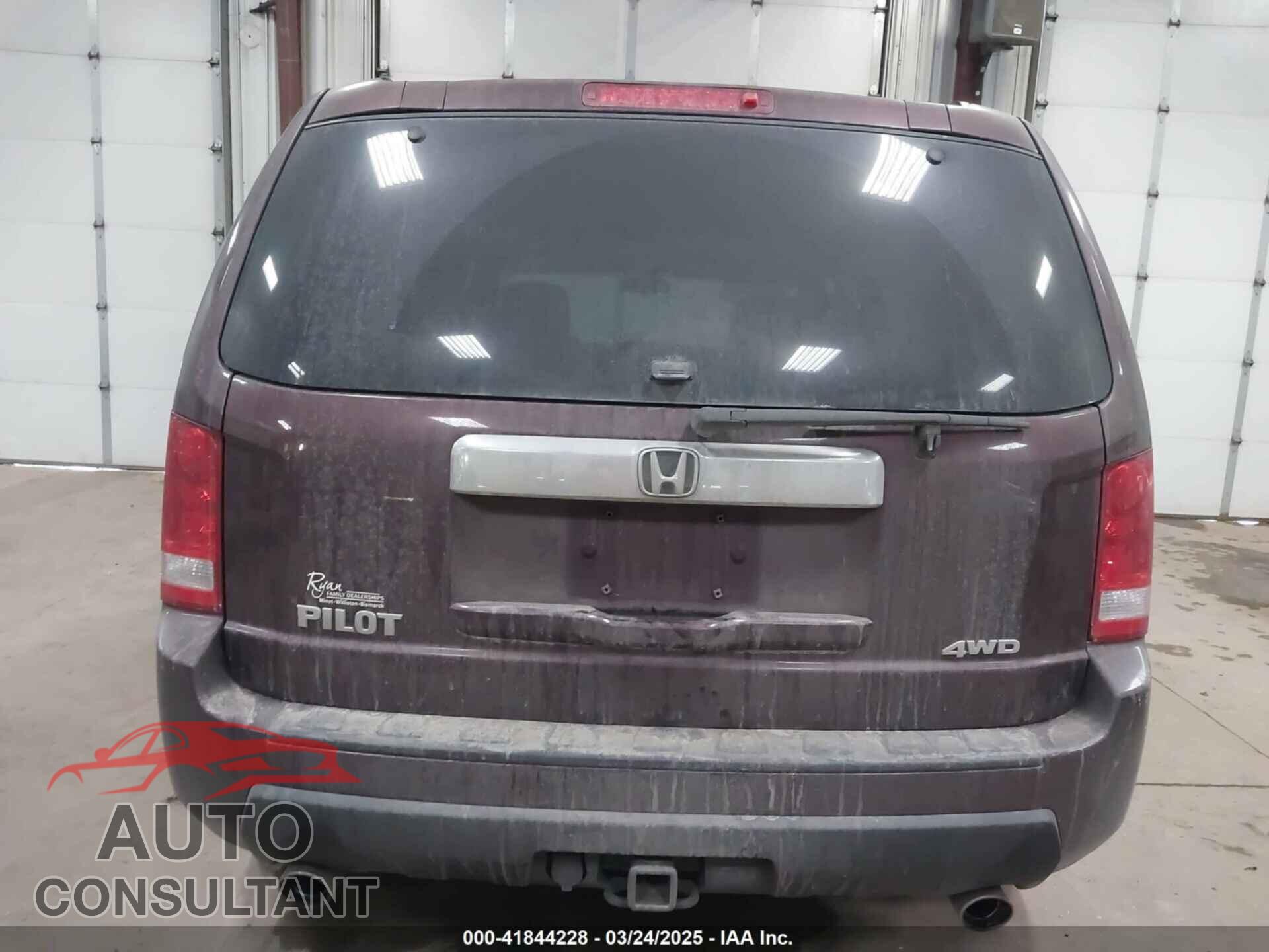 HONDA PILOT 2011 - 5FNYF4H46BB090288