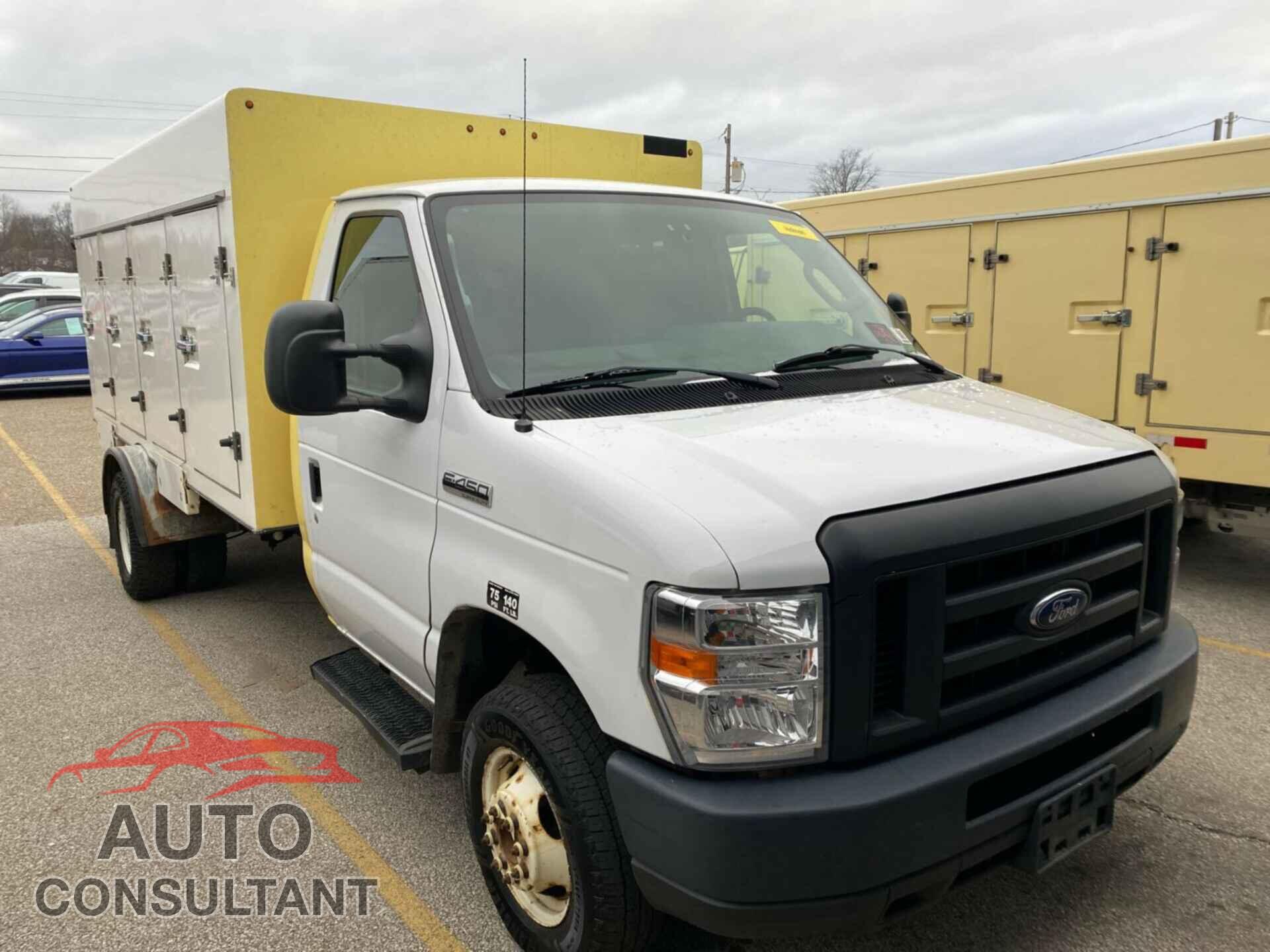 FORD E-450 CUTAWAY 2018 - 1FDXE4FSXJDC18985