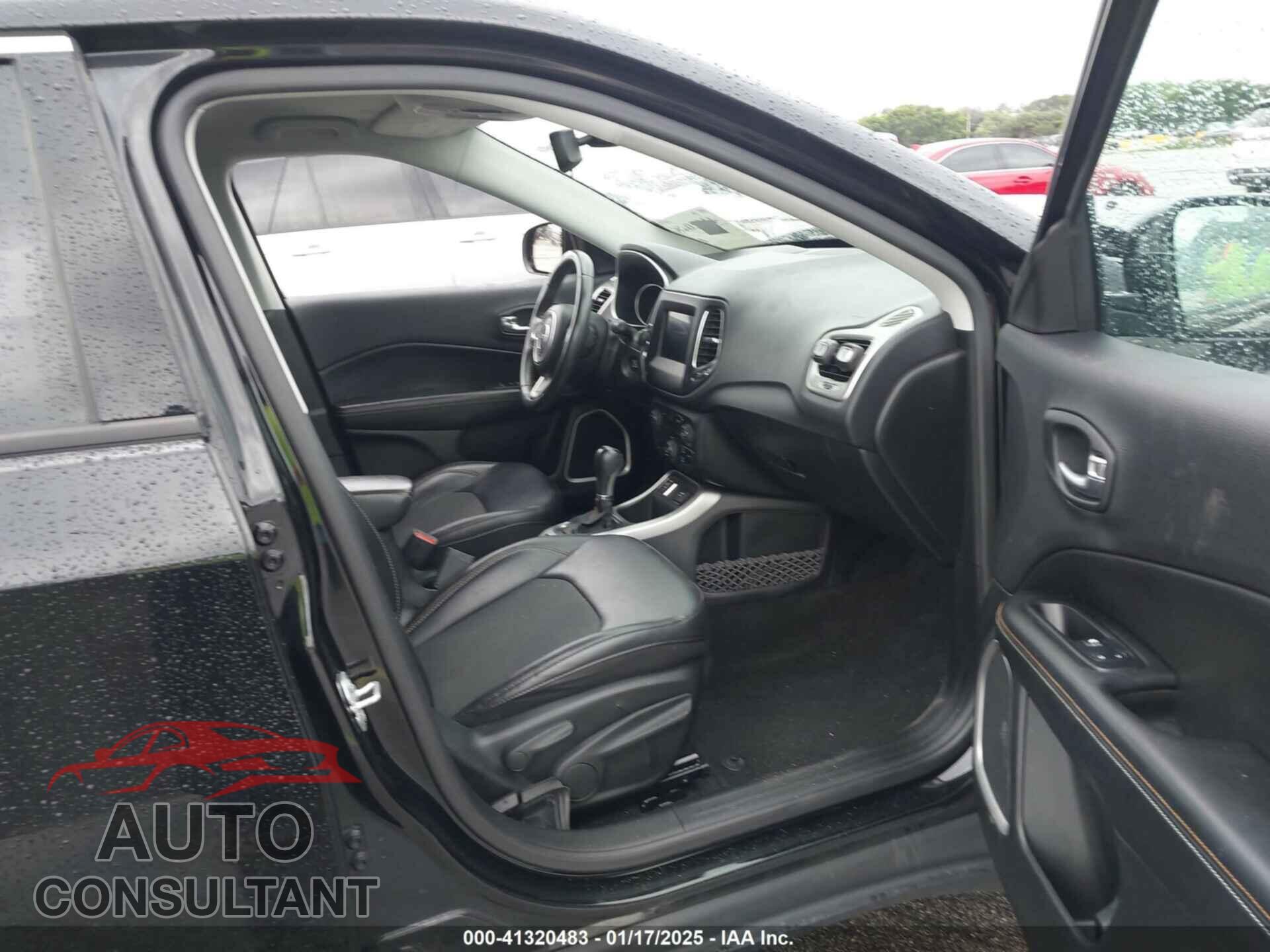 JEEP COMPASS 2019 - 3C4NJCBB7KT699314