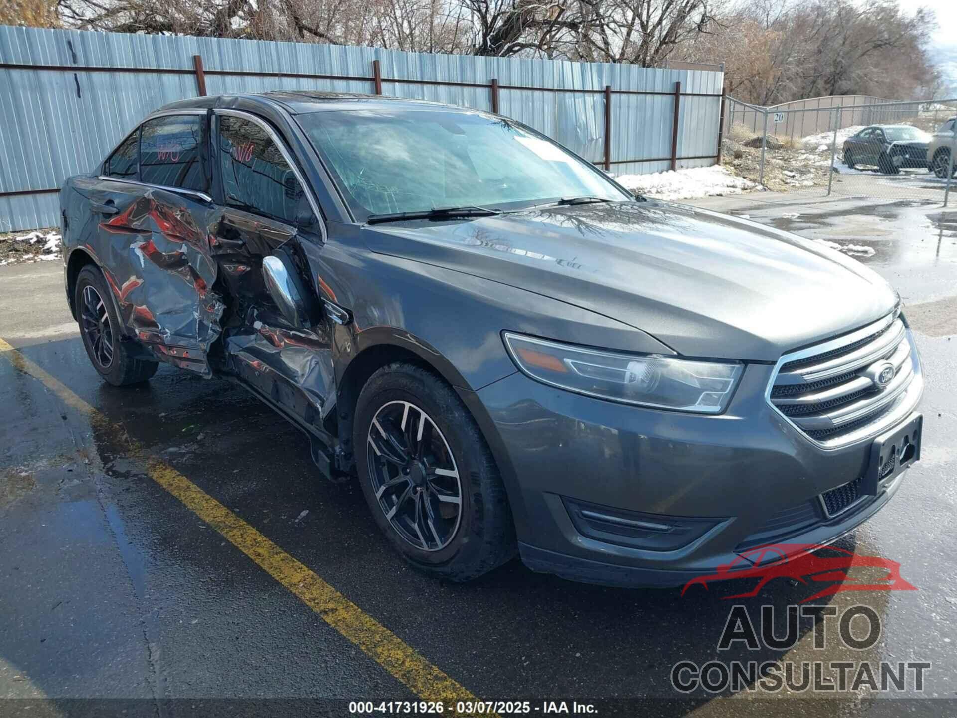 FORD TAURUS 2015 - 1FAHP2F82FG110285