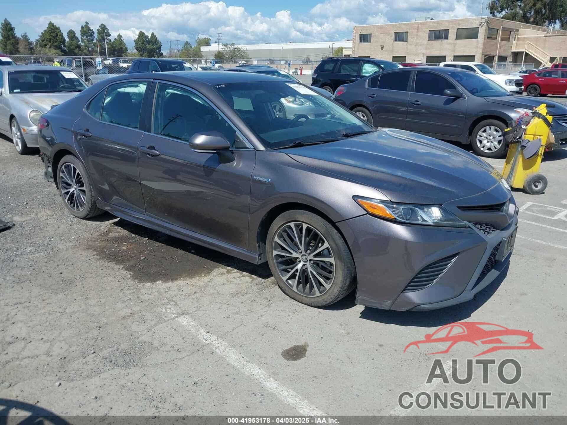 TOYOTA CAMRY HYBRID 2018 - 4T1B21HK0JU504648