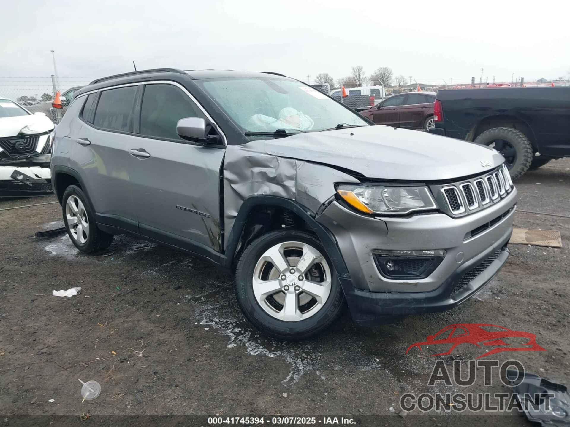 JEEP COMPASS 2018 - 3C4NJCBB1JT257045