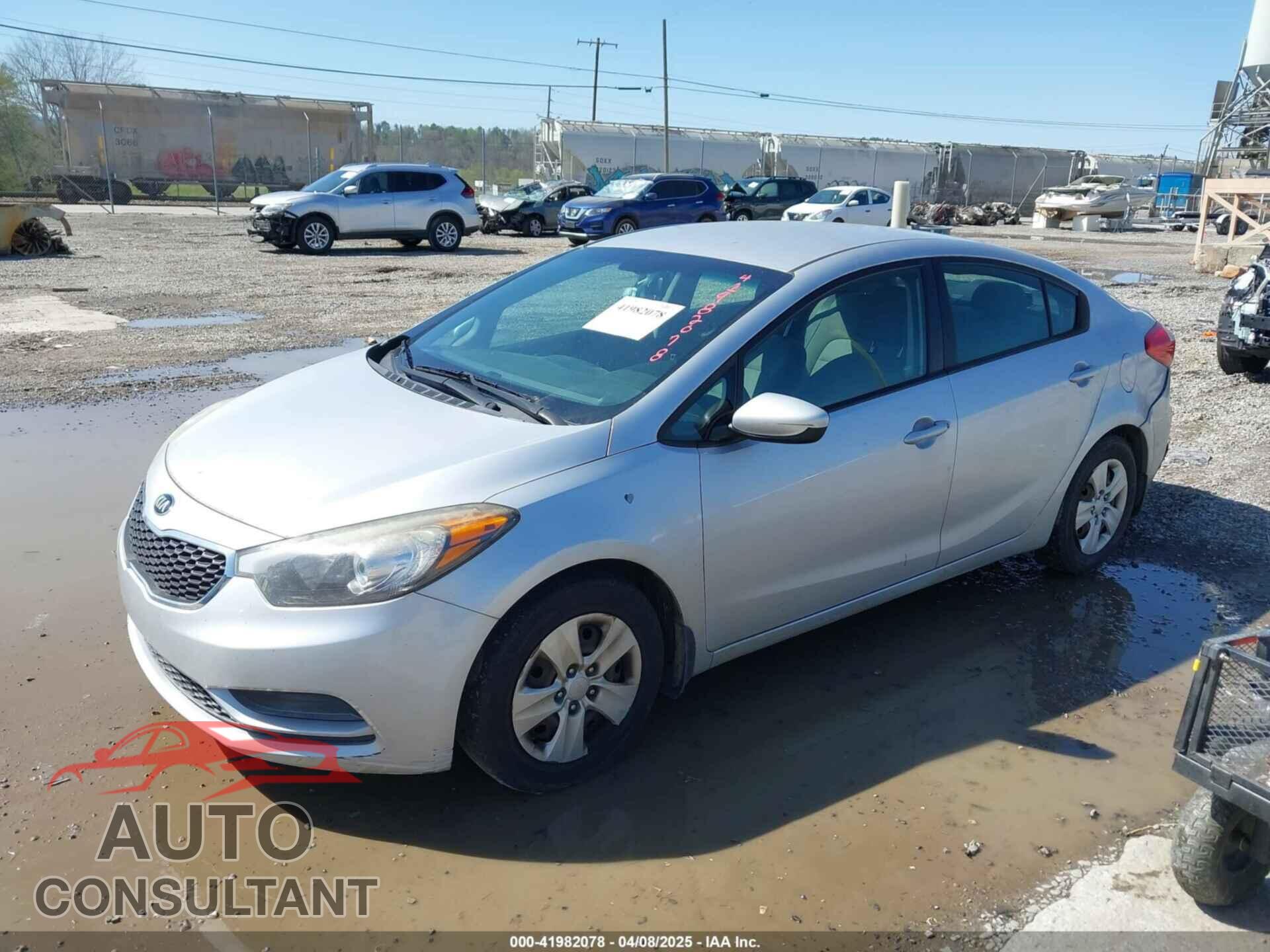 KIA FORTE 2015 - KNAFK4A67F5340351