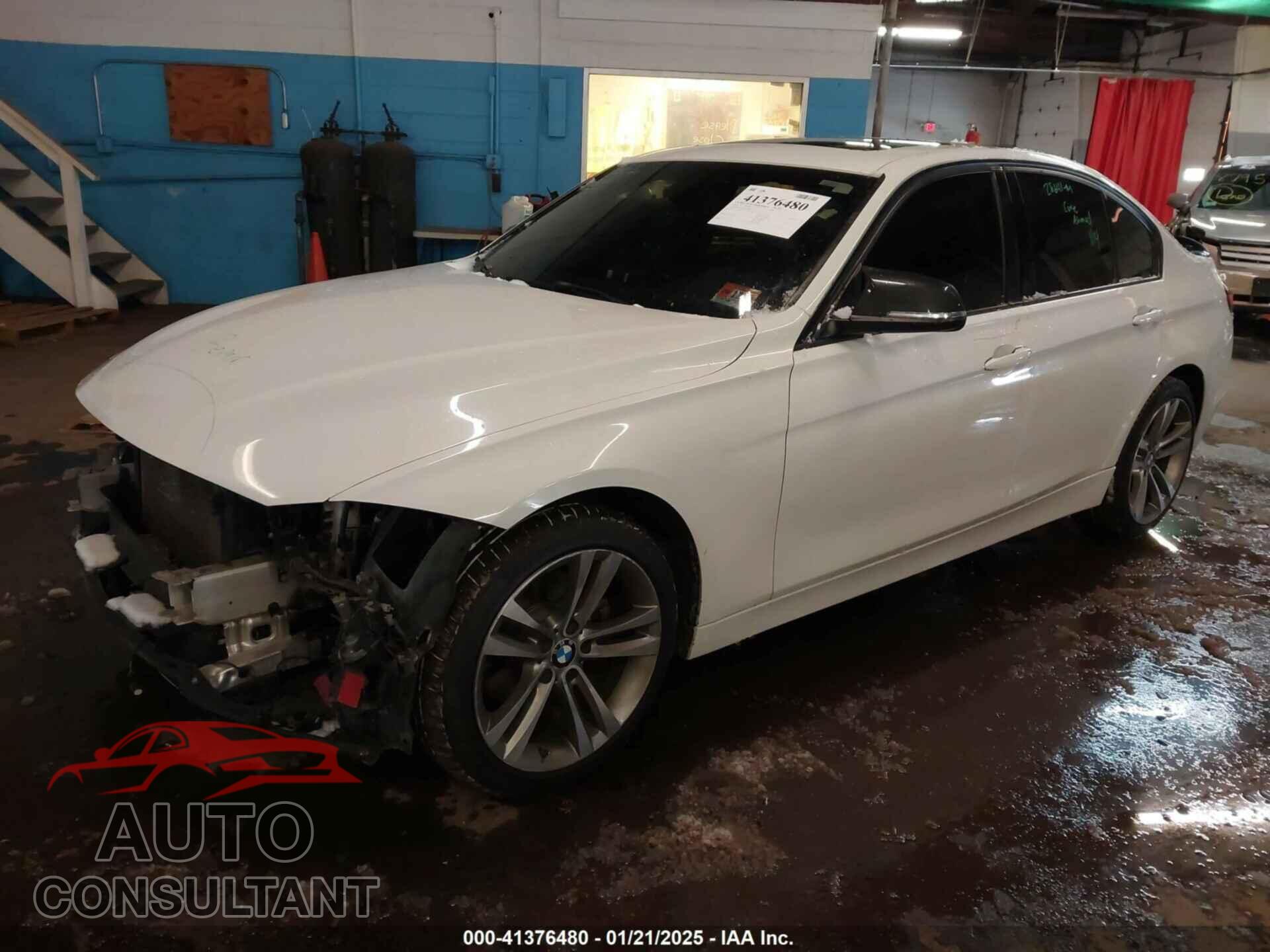 BMW 328I 2013 - WBA3B3C56DF145849