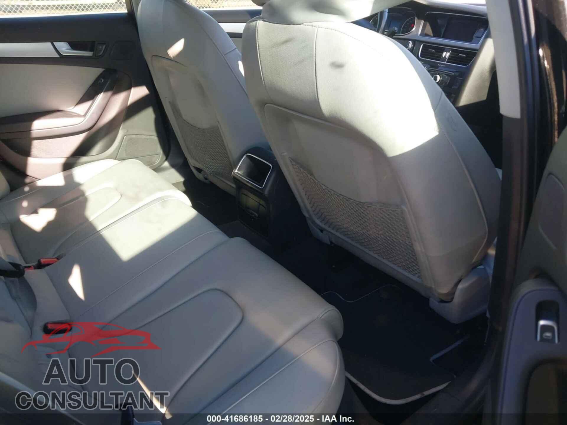 AUDI A4 2013 - WAUDFAFL1DN042240