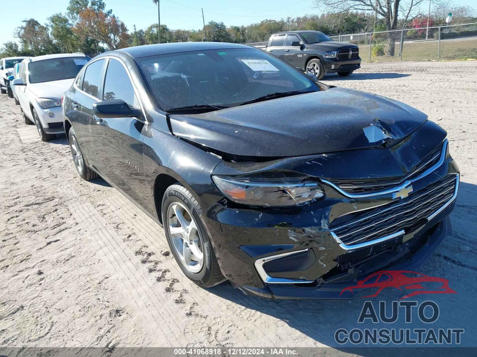 CHEVROLET MALIBU 2017 - 1G1ZB5ST8HF140417