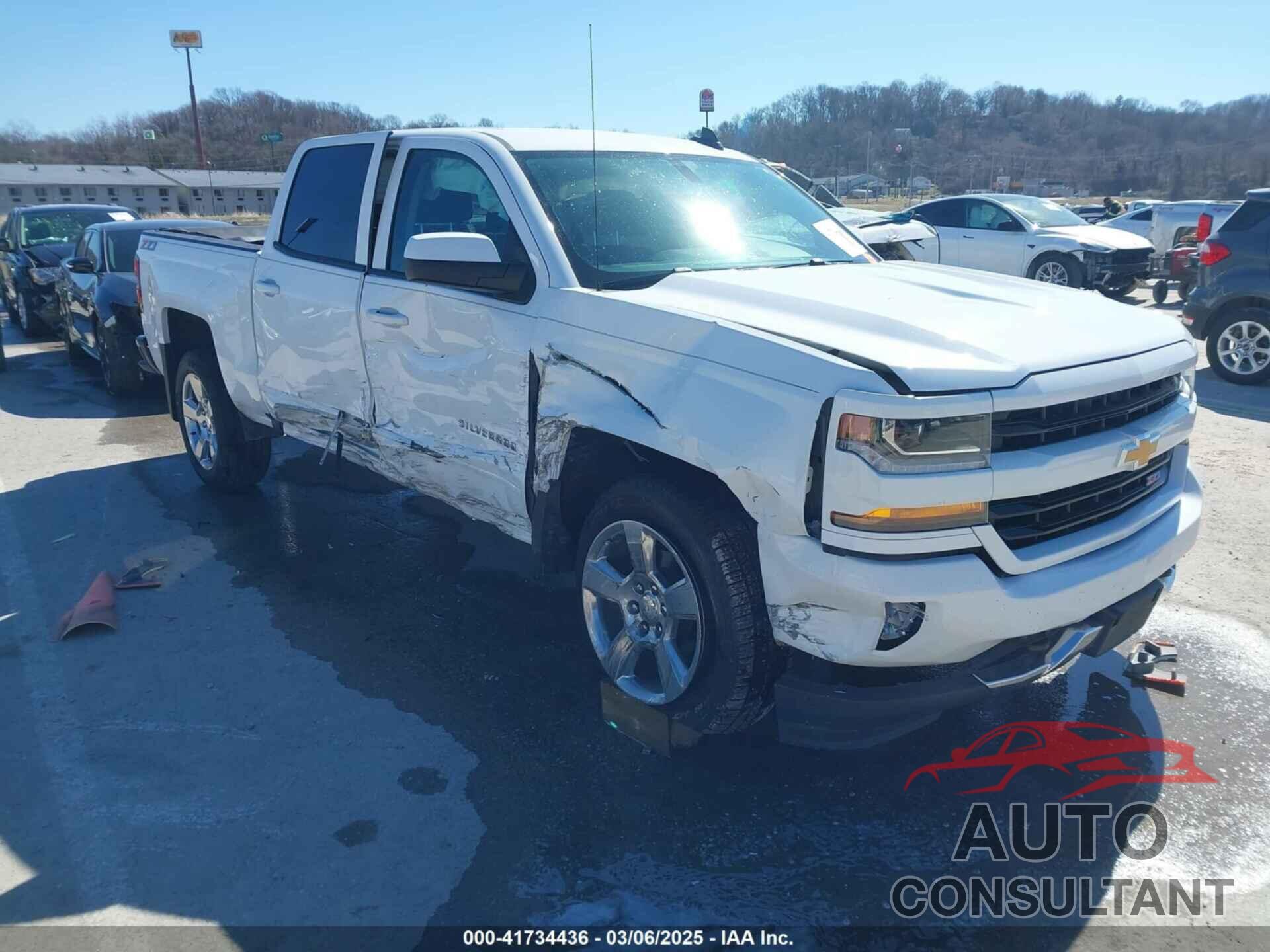 CHEVROLET SILVERADO 1500 2018 - 3GCUKREC3JG634354