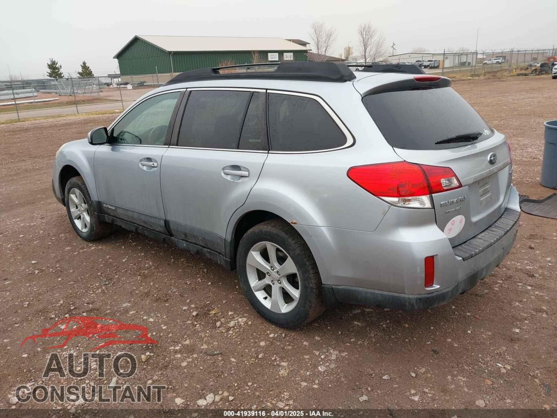 SUBARU OUTBACK 2013 - 4S4BRCCC4D3270984