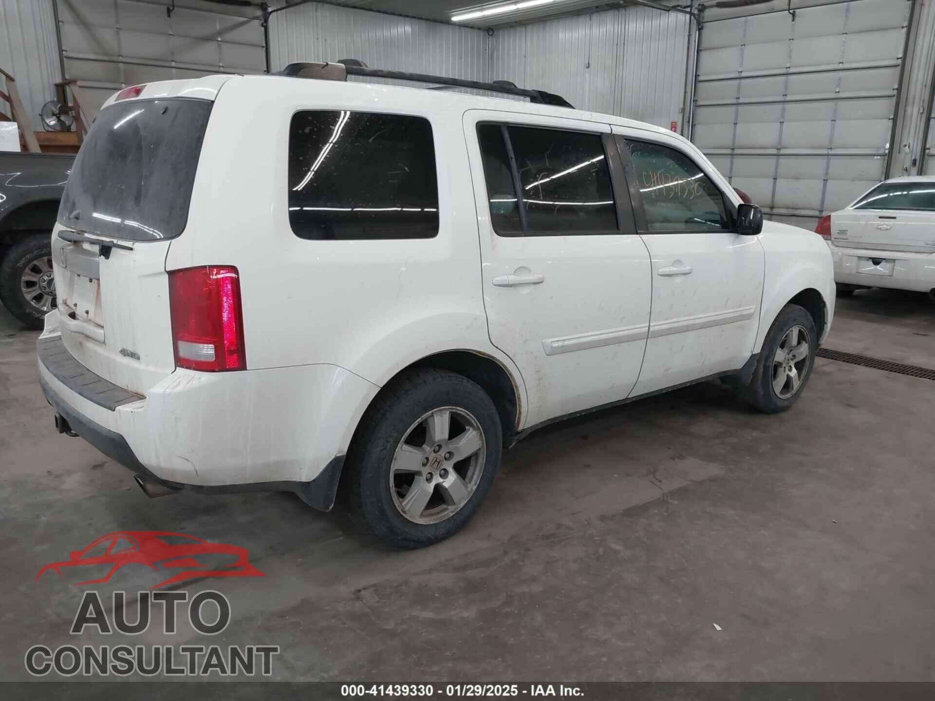 HONDA PILOT 2011 - 5FNYF4H46BB034738