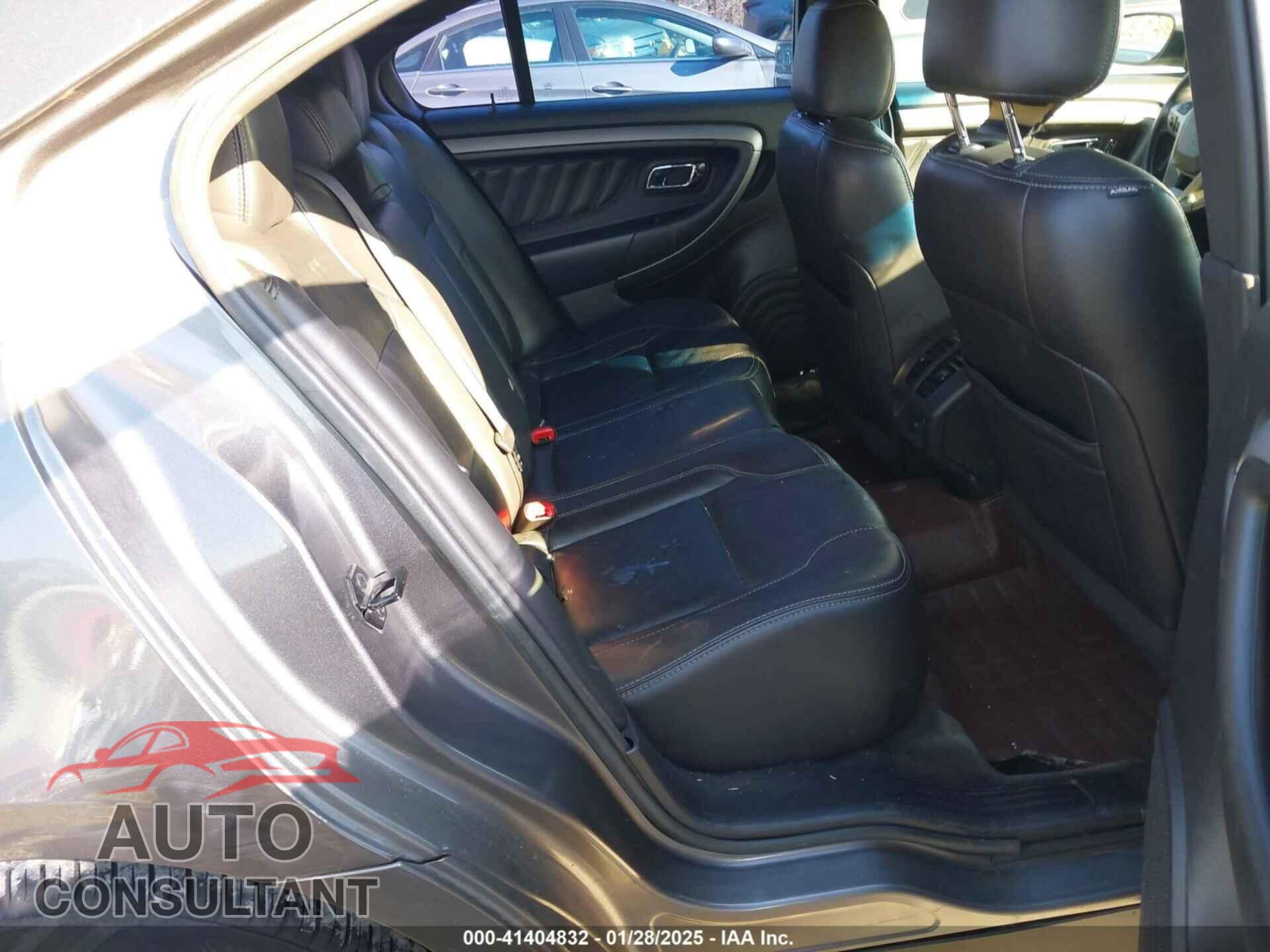 FORD TAURUS 2014 - 1FAHP2E82EG175654