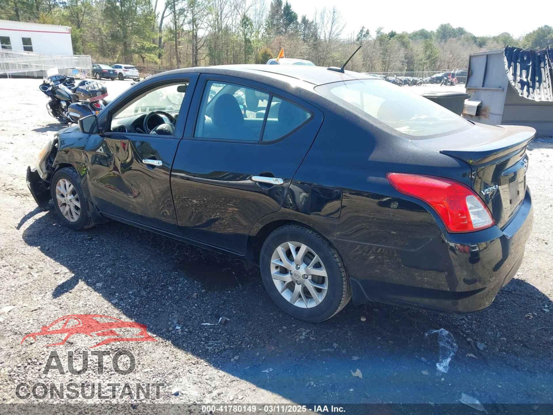 NISSAN VERSA 2017 - 3N1CN7AP3HL827351