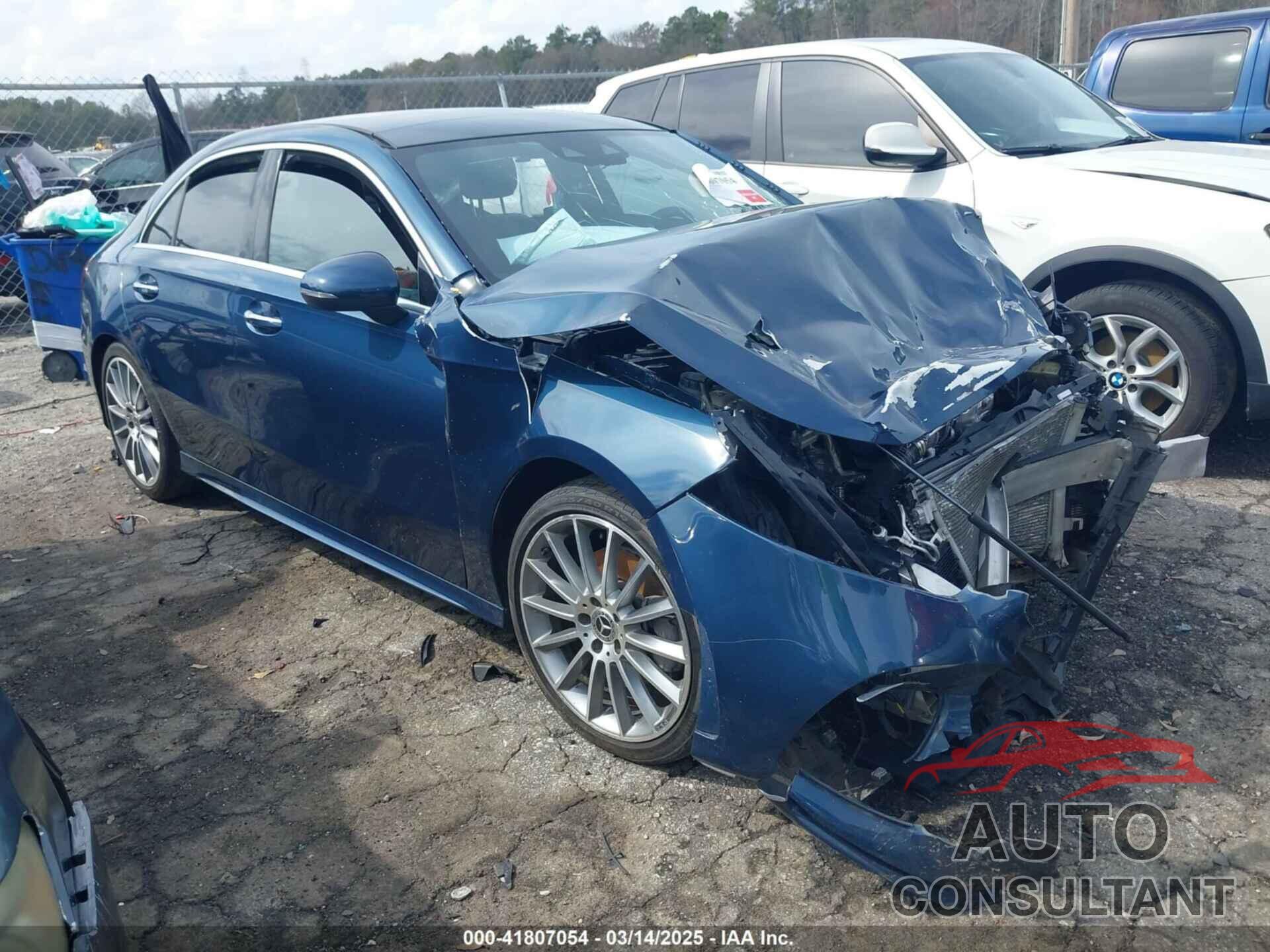 MERCEDES-BENZ A 220 2022 - W1K3G4EB5NJ355604