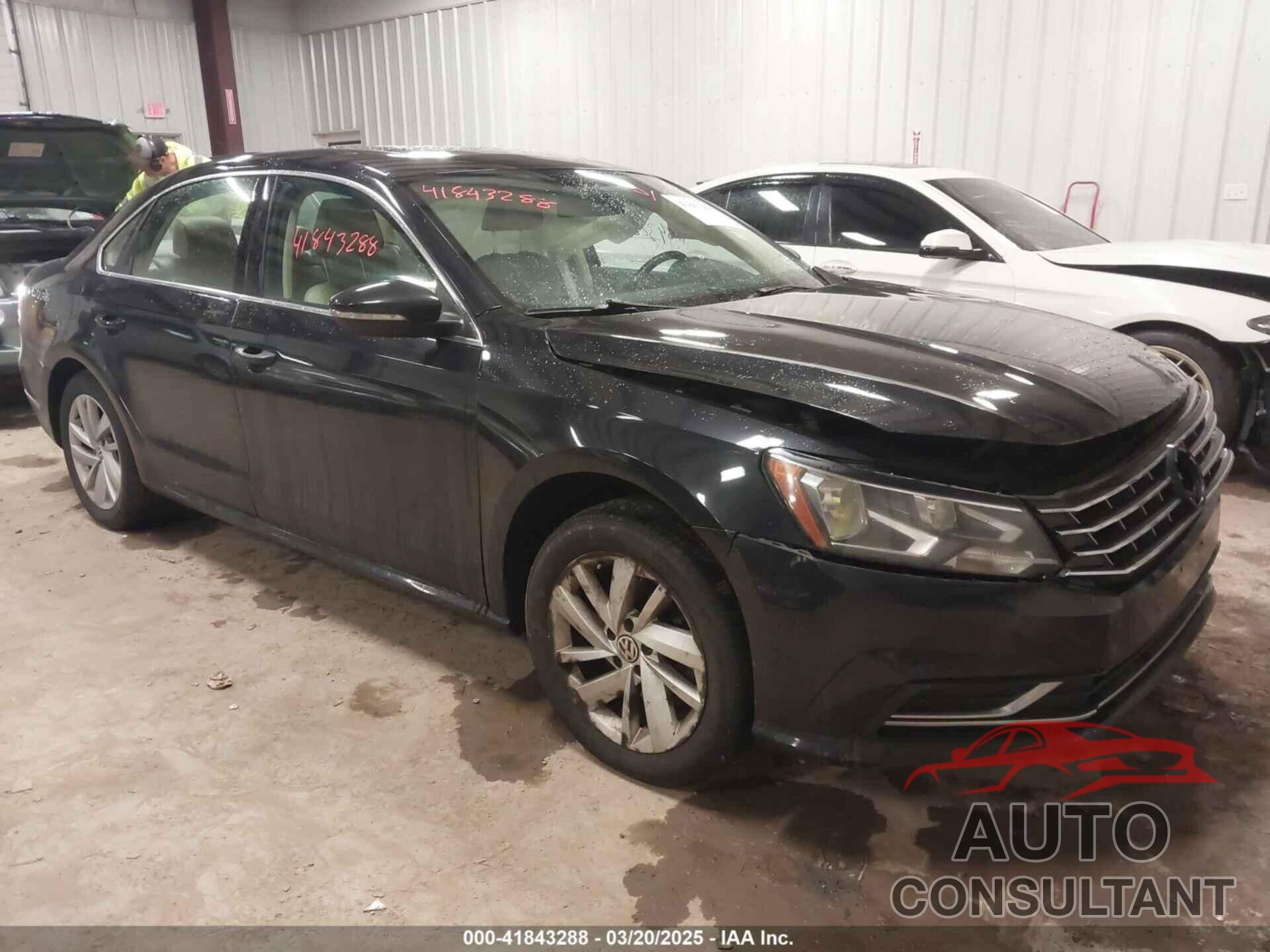 VOLKSWAGEN PASSAT 2018 - 1VWBA7A37JC002722