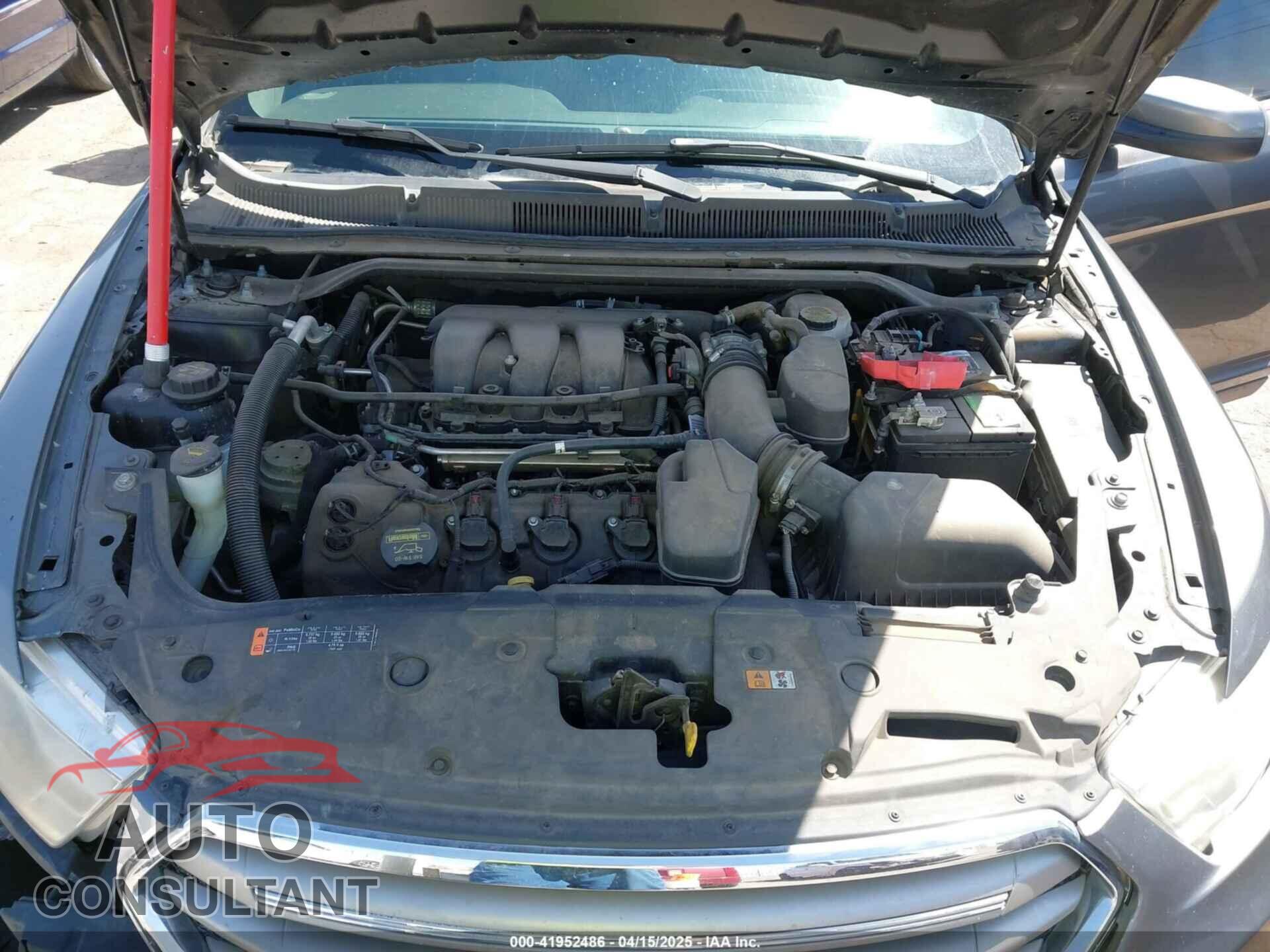 FORD TAURUS 2013 - 1FAHP2E81DG113242