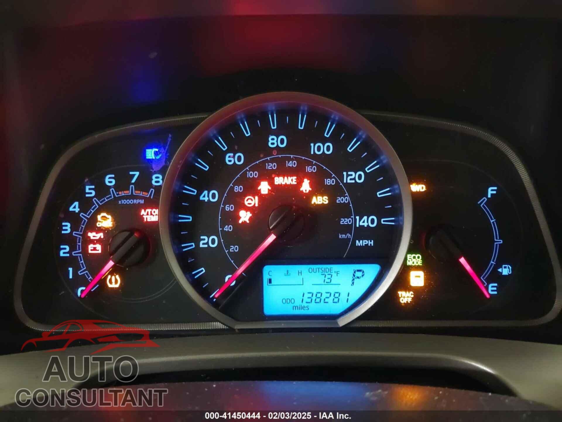 TOYOTA RAV4 2015 - 2T3BFREV9FW382923