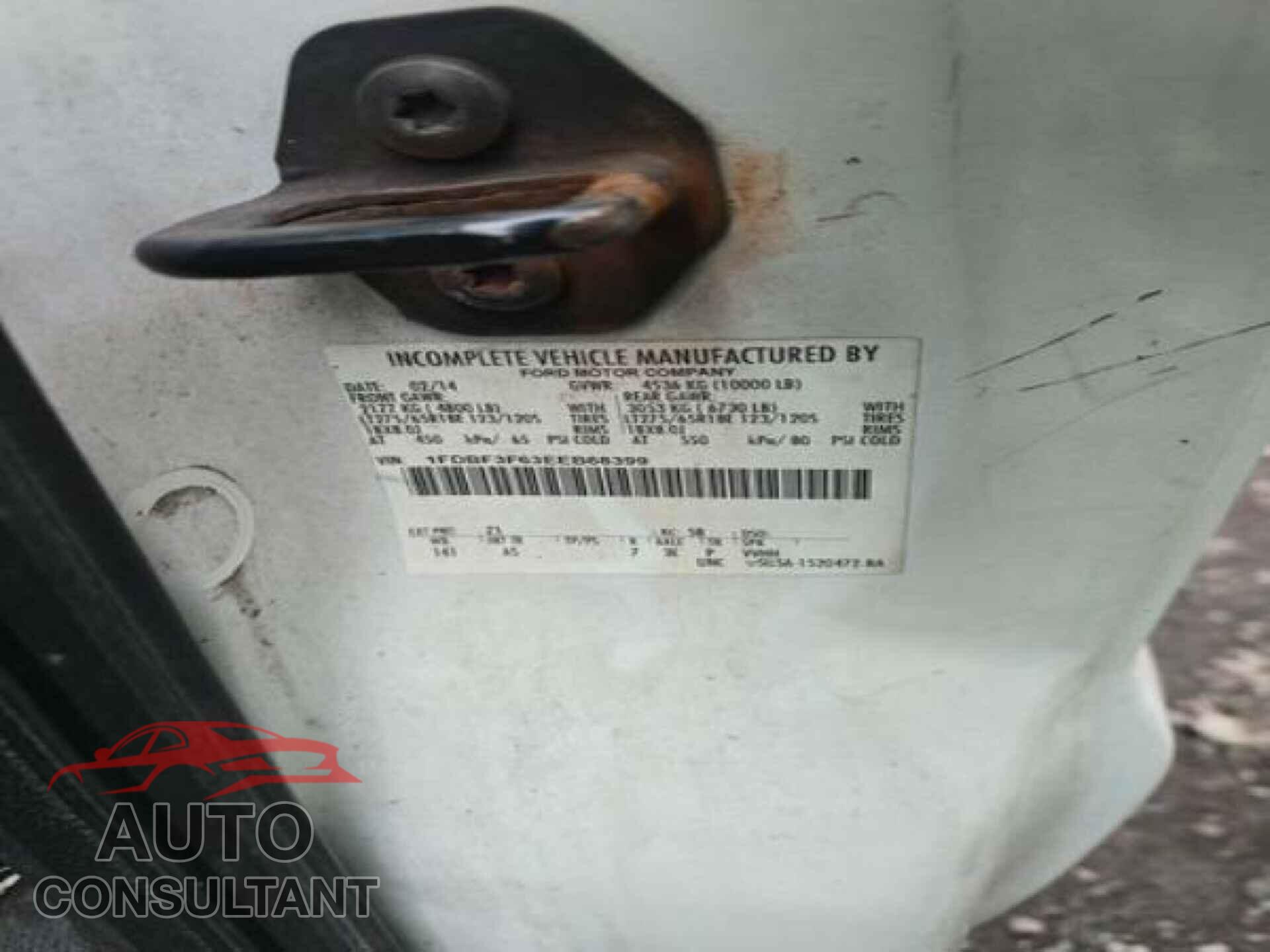 FORD F-350 CHASSIS 2014 - 1FDBF3F63EEB68399