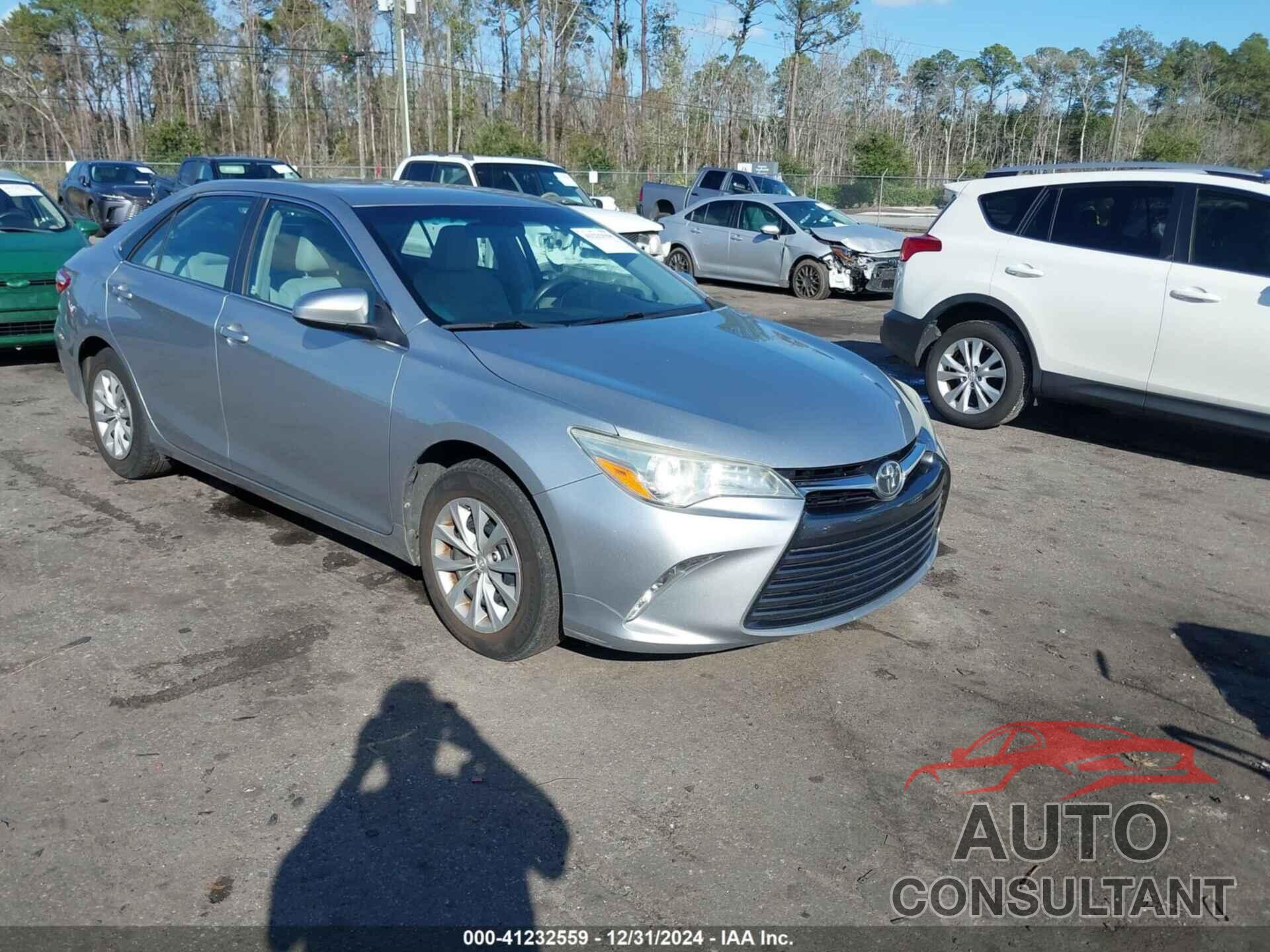 TOYOTA CAMRY 2015 - 4T4BF1FK2FR447180