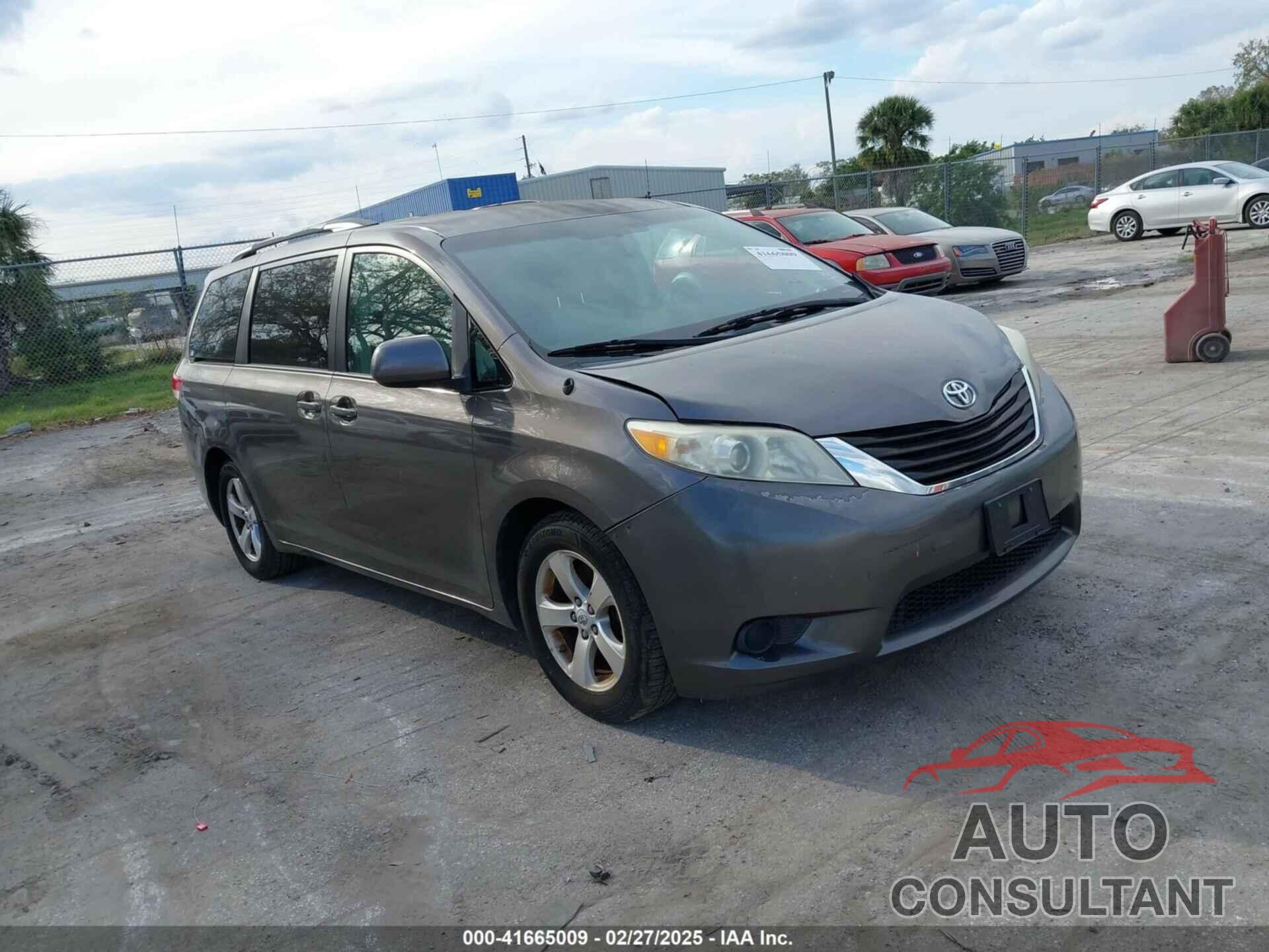 TOYOTA SIENNA 2011 - 5TDKK3DC0BS146729