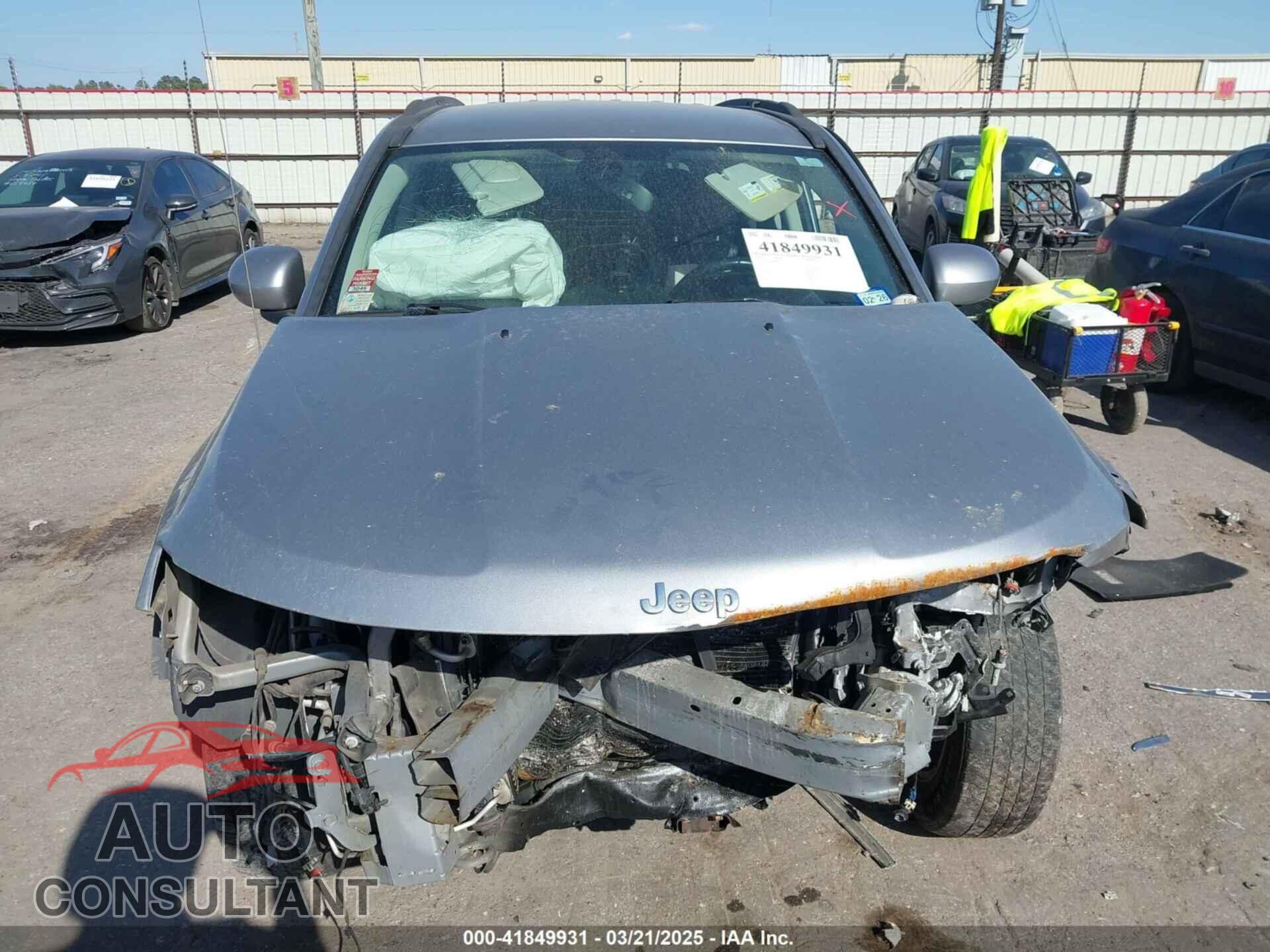 JEEP COMPASS 2017 - 1C4NJCEB8HD182551