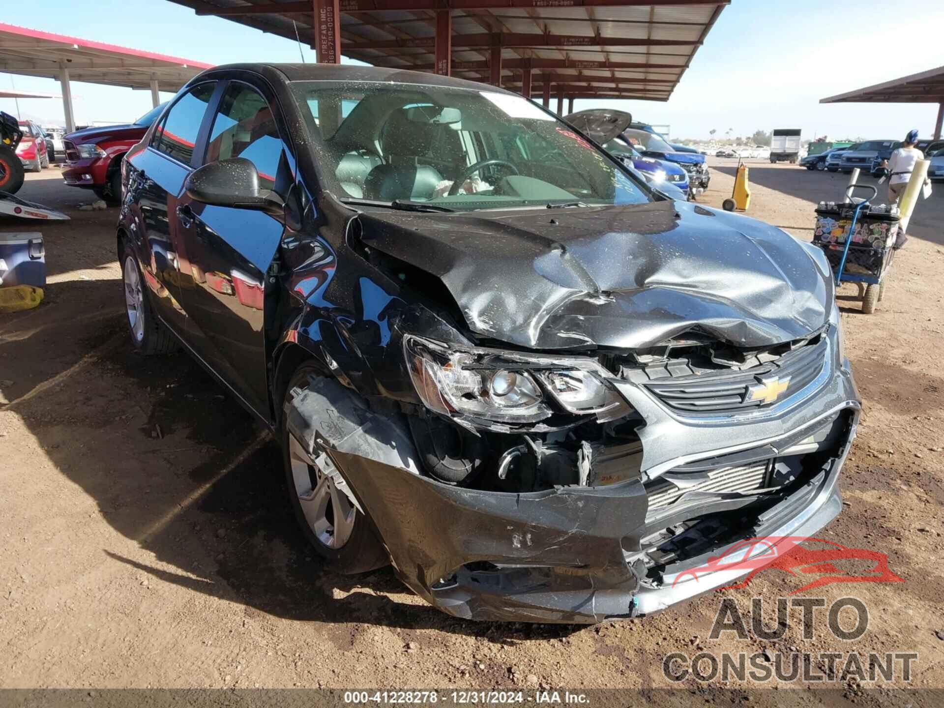 CHEVROLET SONIC 2019 - 1G1JF5SB0K4121565