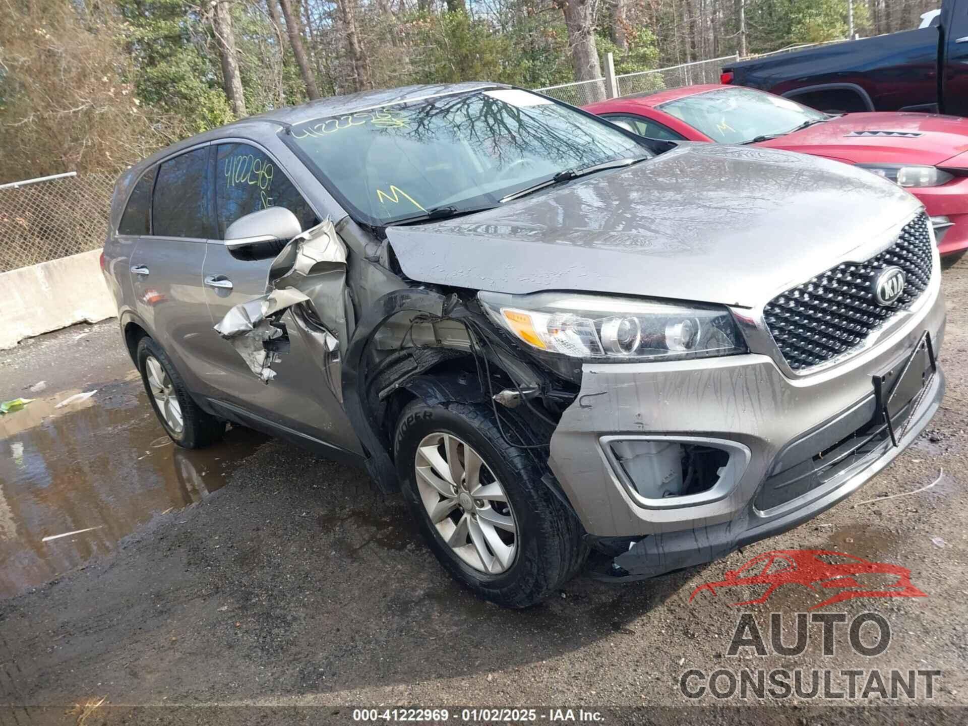 KIA SORENTO 2017 - 5XYPG4A3XHG205910