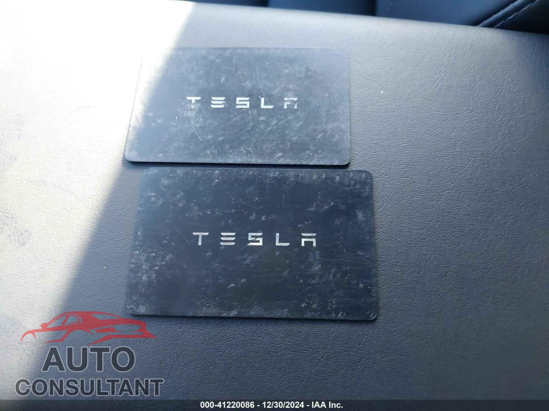 TESLA MODEL 3 2021 - 5YJ3E1EA4MF921490