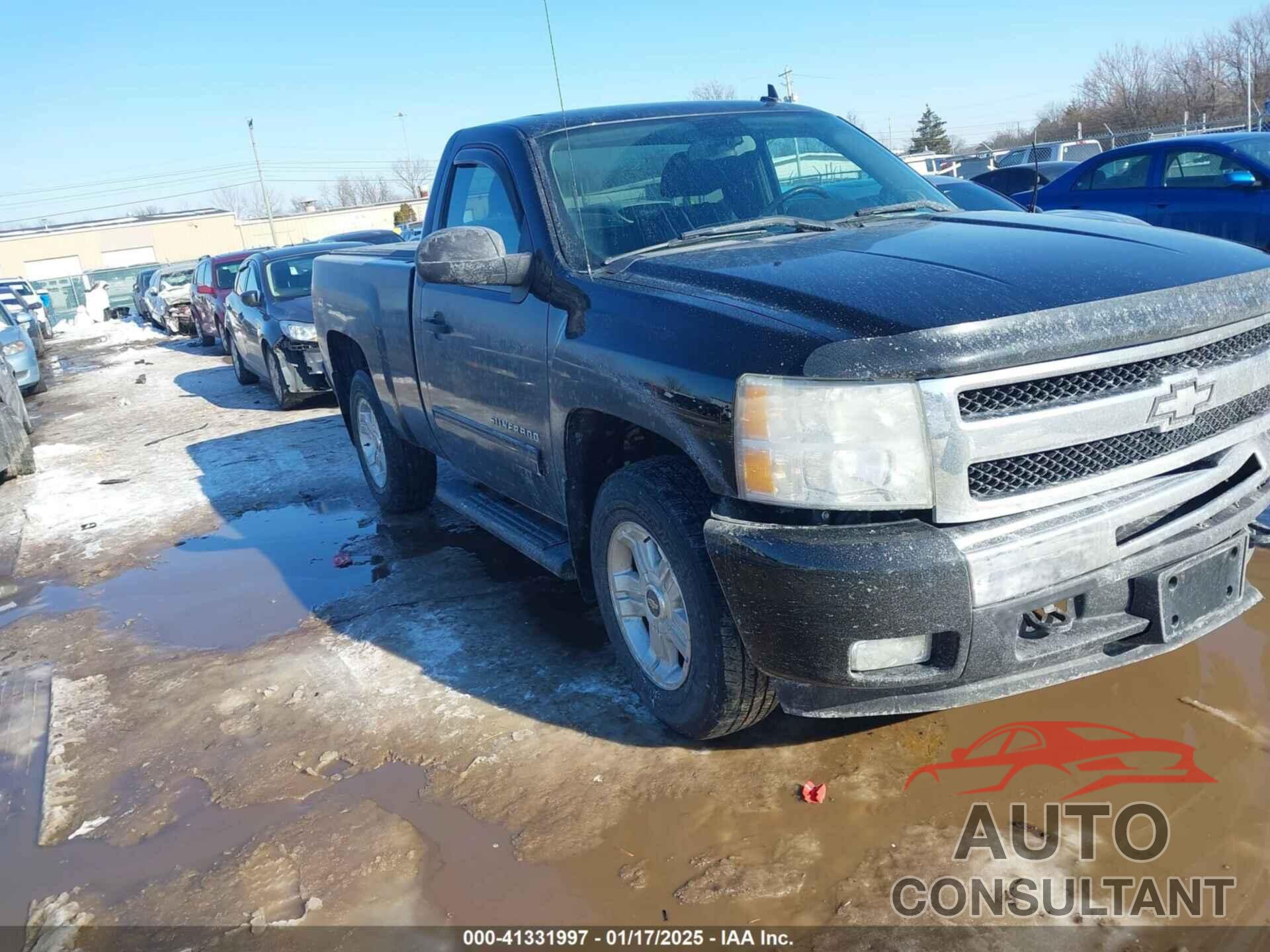 CHEVROLET SILVERADO 1500 2011 - 1GCNKSE08BZ326177