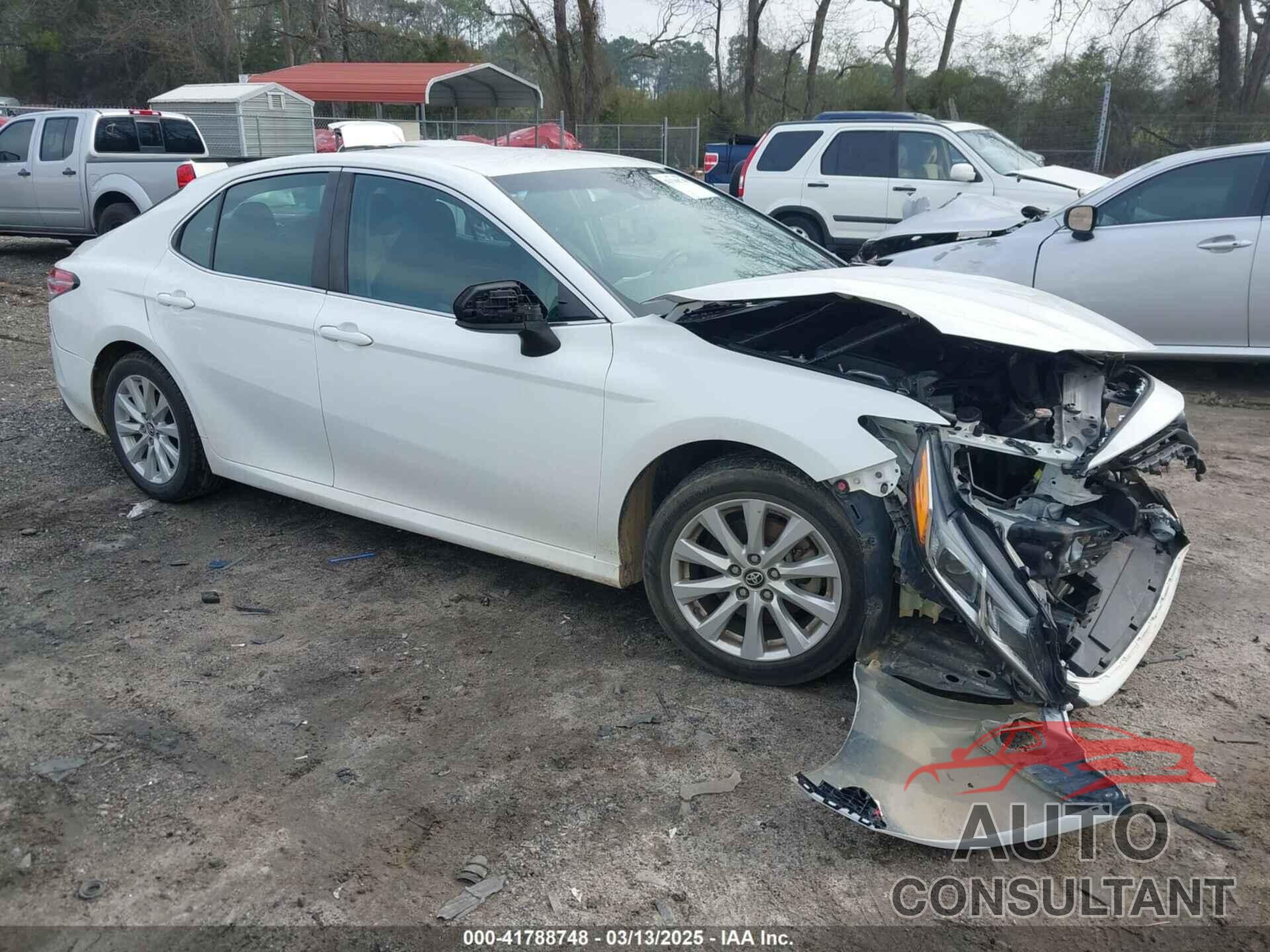 TOYOTA CAMRY 2018 - 4T1B11HK4JU514232