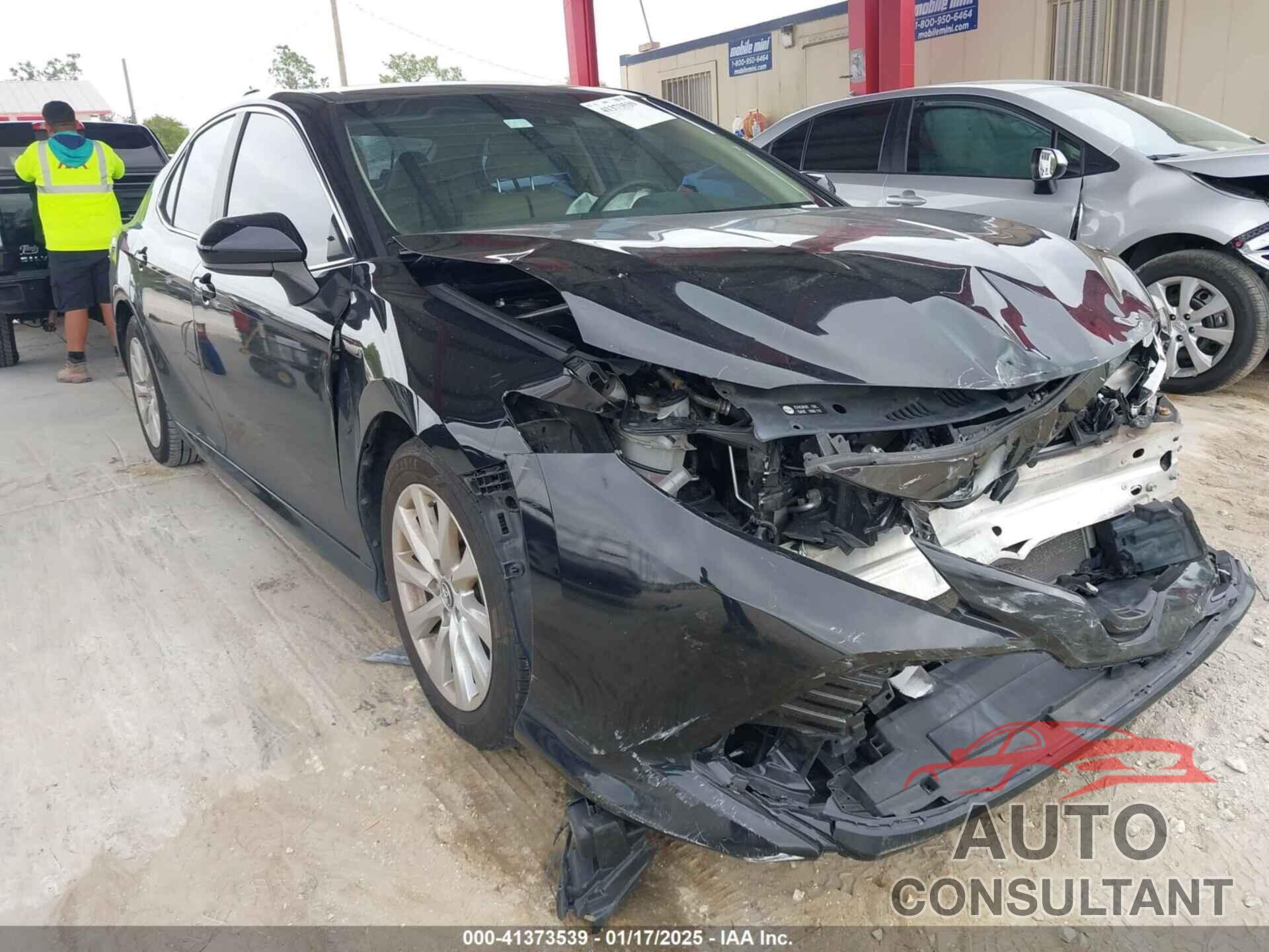 TOYOTA CAMRY 2018 - 4T1B11HK7JU605267