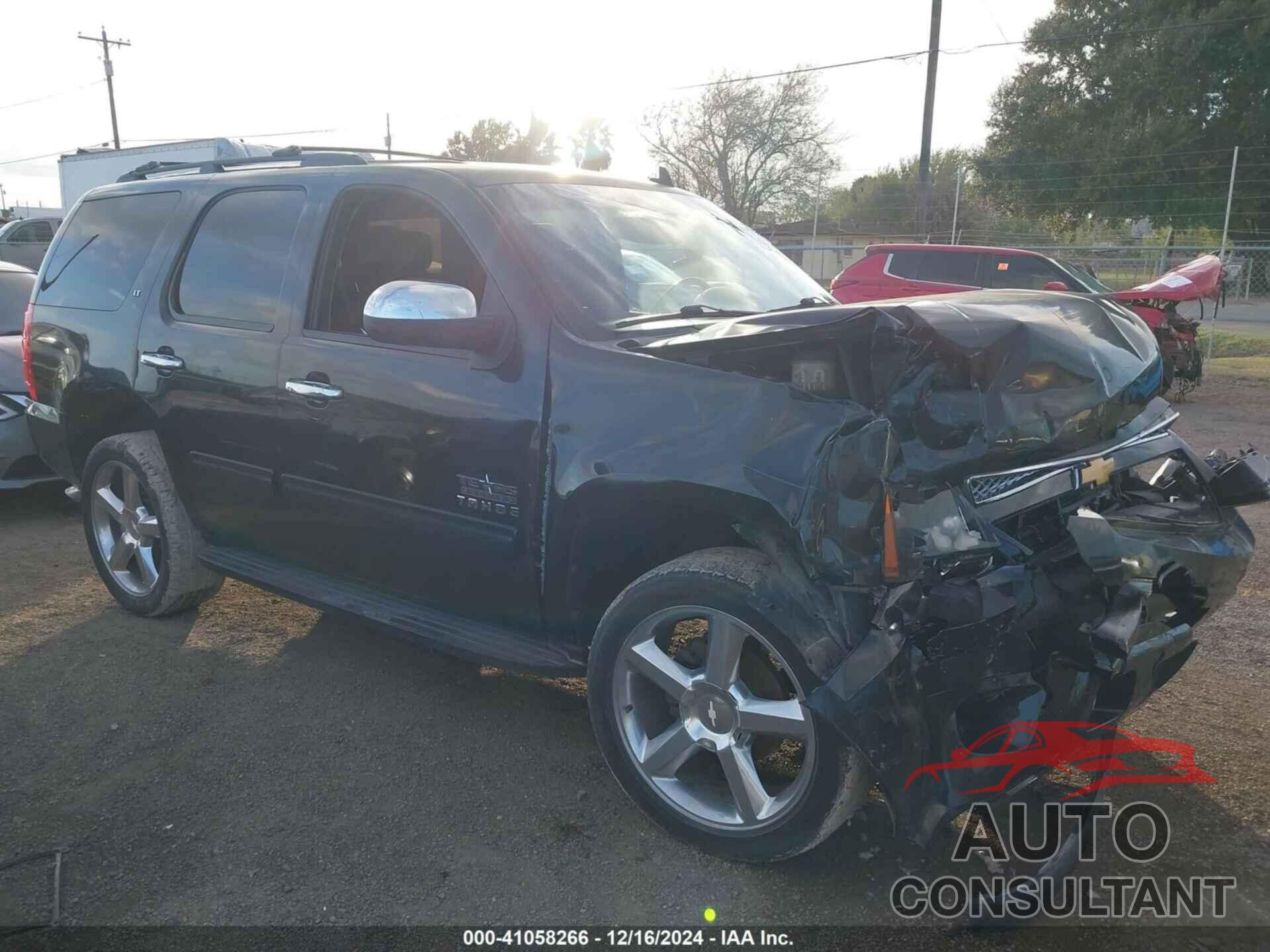 CHEVROLET TAHOE 2011 - 1GNSCBE06BR376289