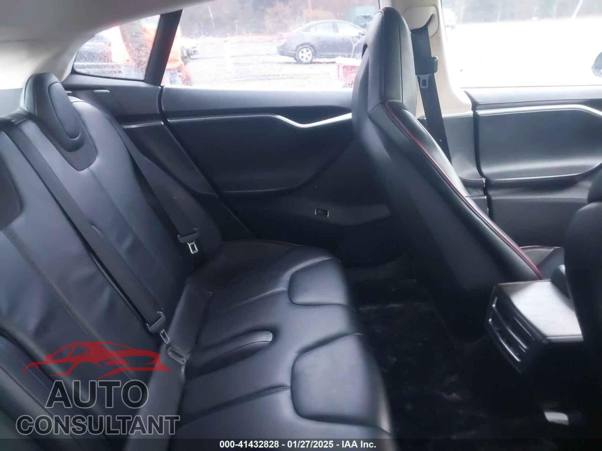 TESLA MODEL S 2013 - 5YJSA1DPXDFP10081