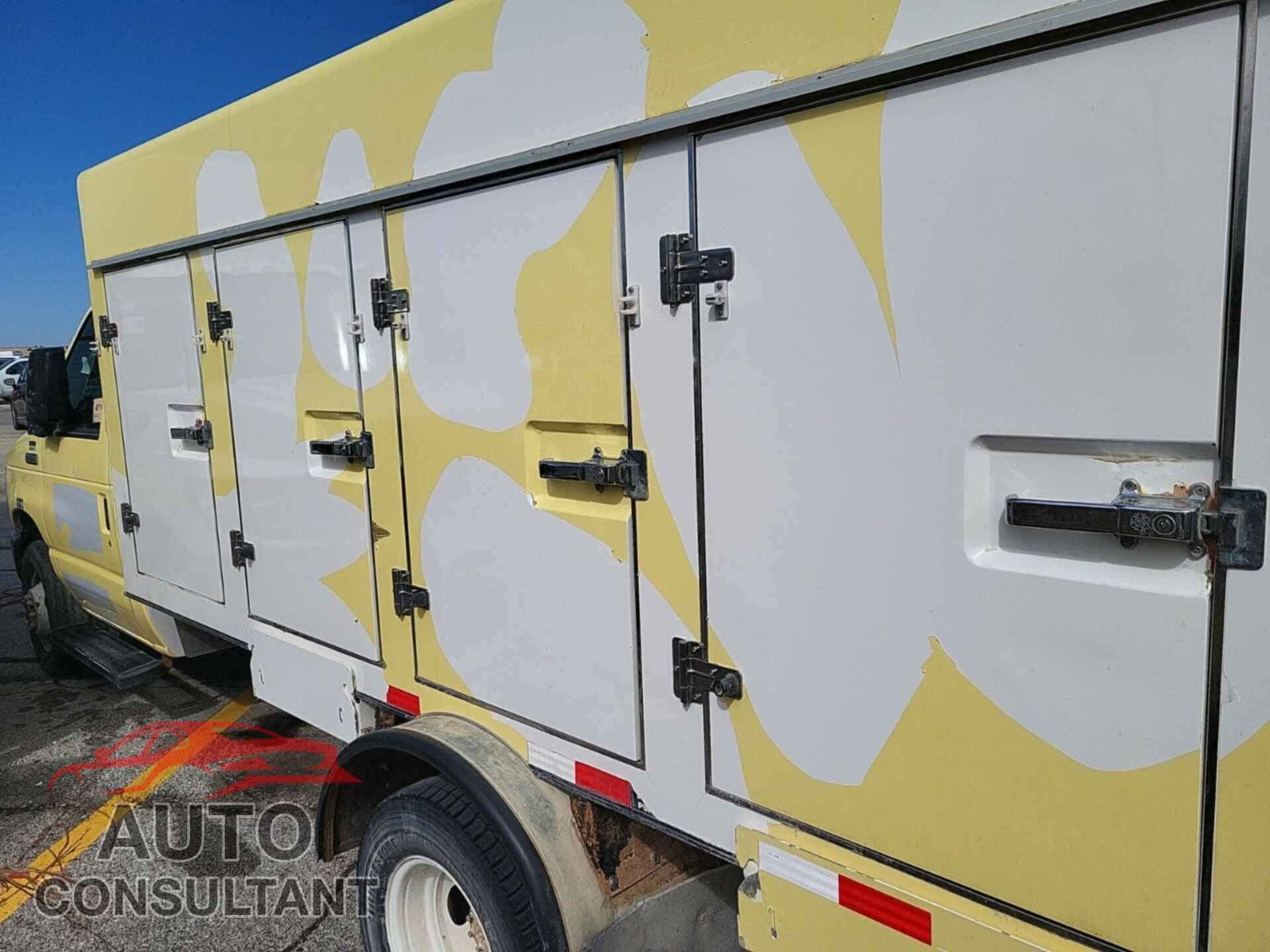 FORD ECONOLINE 2018 - 1FDXE4FS7JDC24971