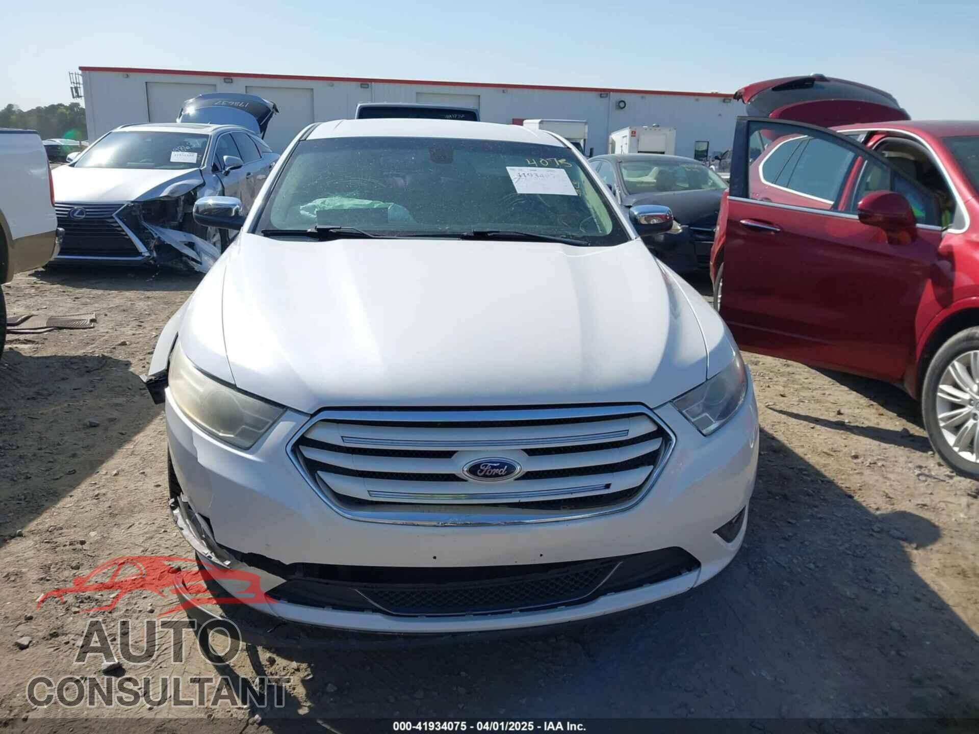 FORD TAURUS 2013 - 1FAHP2F82DG218533