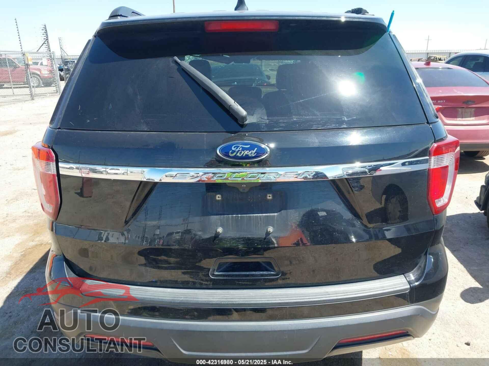 FORD EXPLORER 2018 - 1FM5K7B89JGB88761