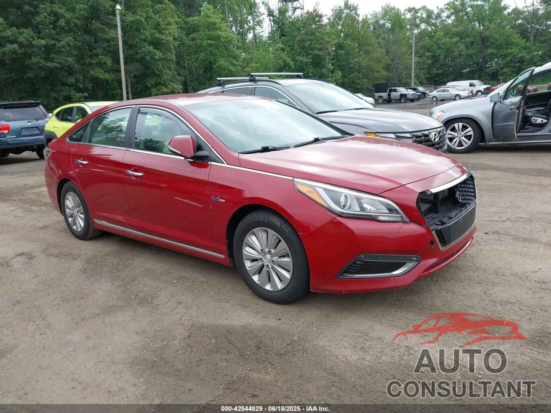 HYUNDAI SONATA 2016 - KMHE24L16GA015369