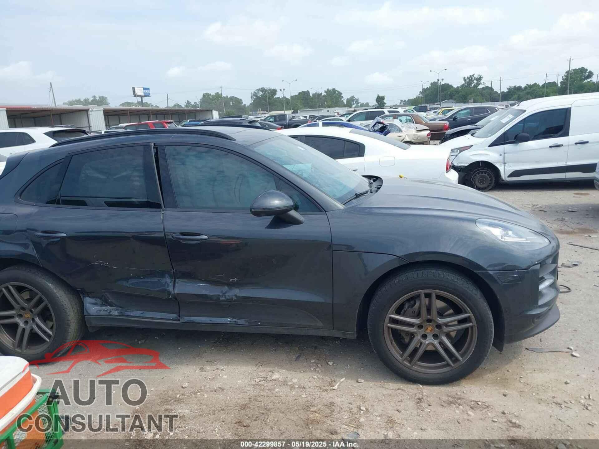 PORSCHE MACAN 2021 - WP1AA2A55MLB07555