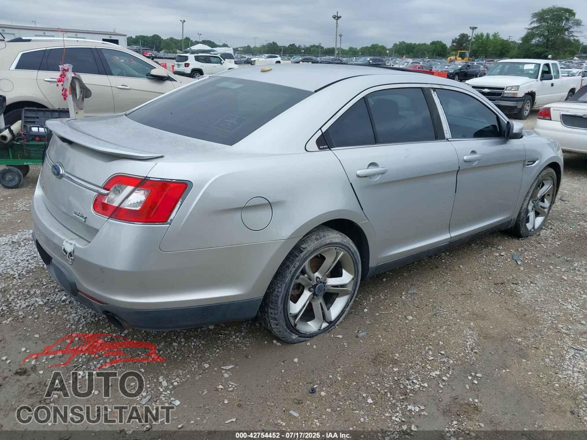 FORD TAURUS 2010 - 1FAHP2KT1AG117411