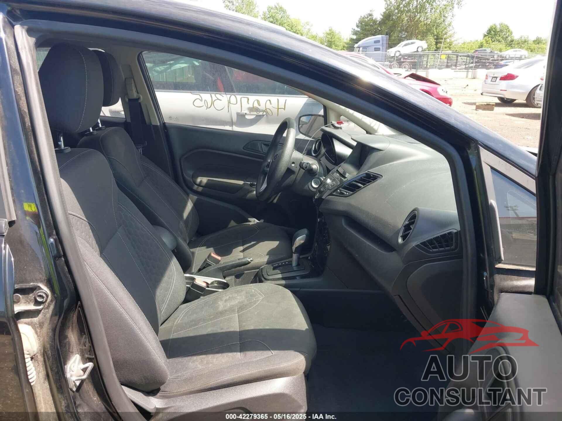 FORD FIESTA 2019 - 3FADP4EJ9KM135957
