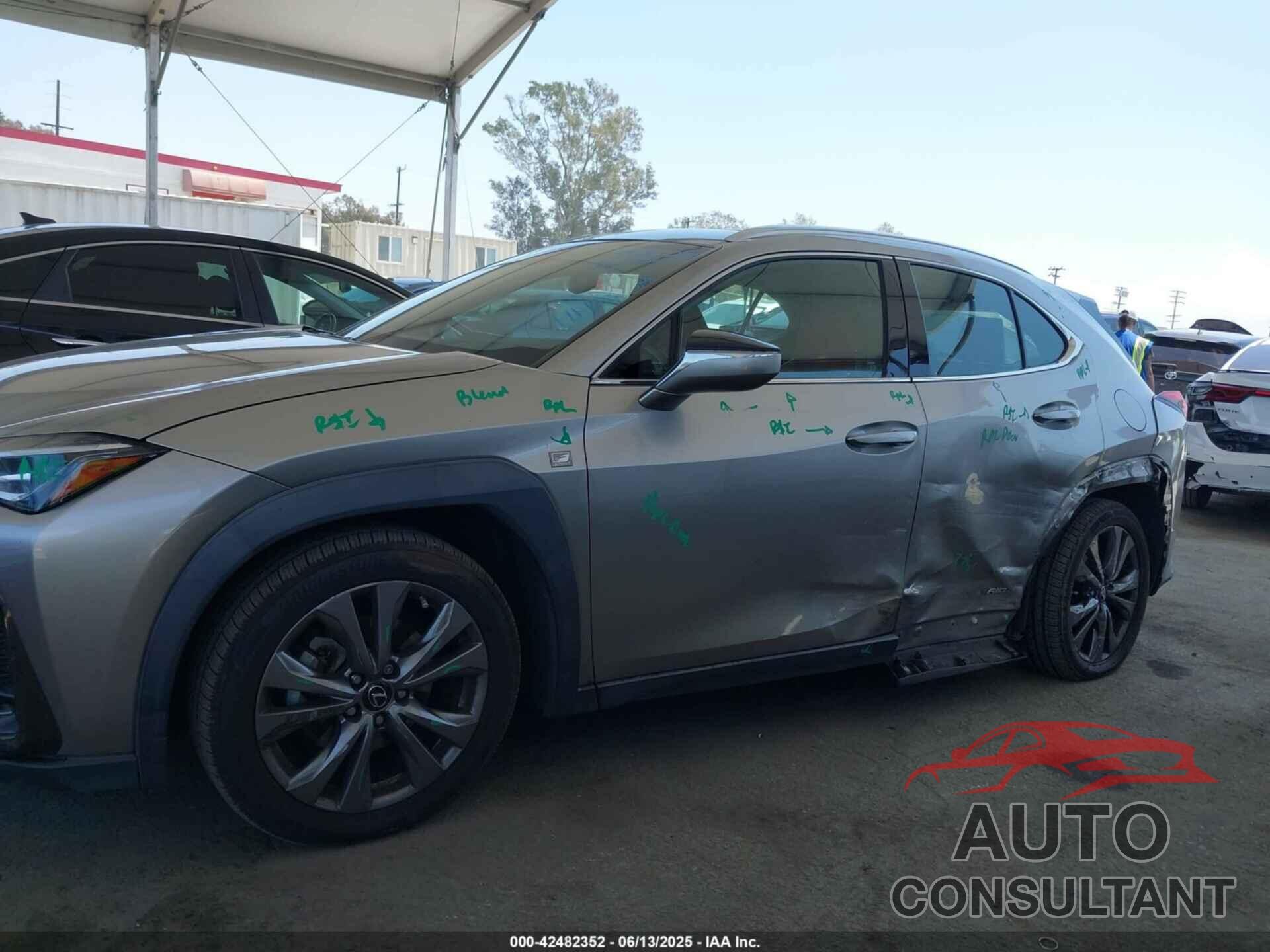 LEXUS UX 250H 2020 - JTHR9JBH3L2021034