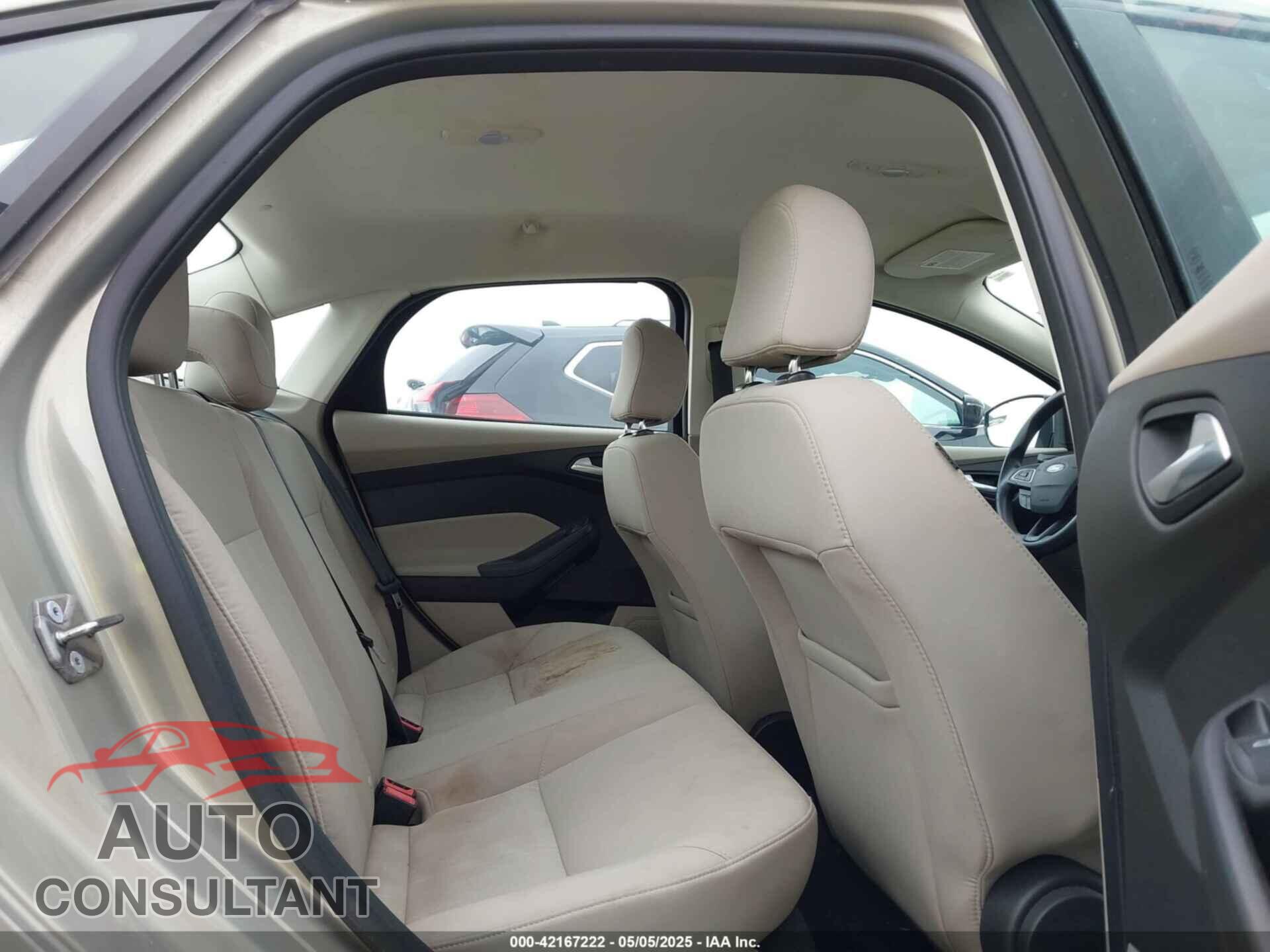 FORD FOCUS 2016 - 1FADP3F26GL332224