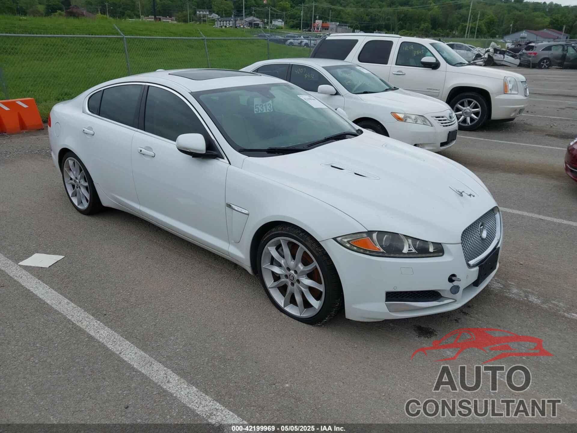 JAGUAR XF 2012 - SAJWA0HE9CMS44297