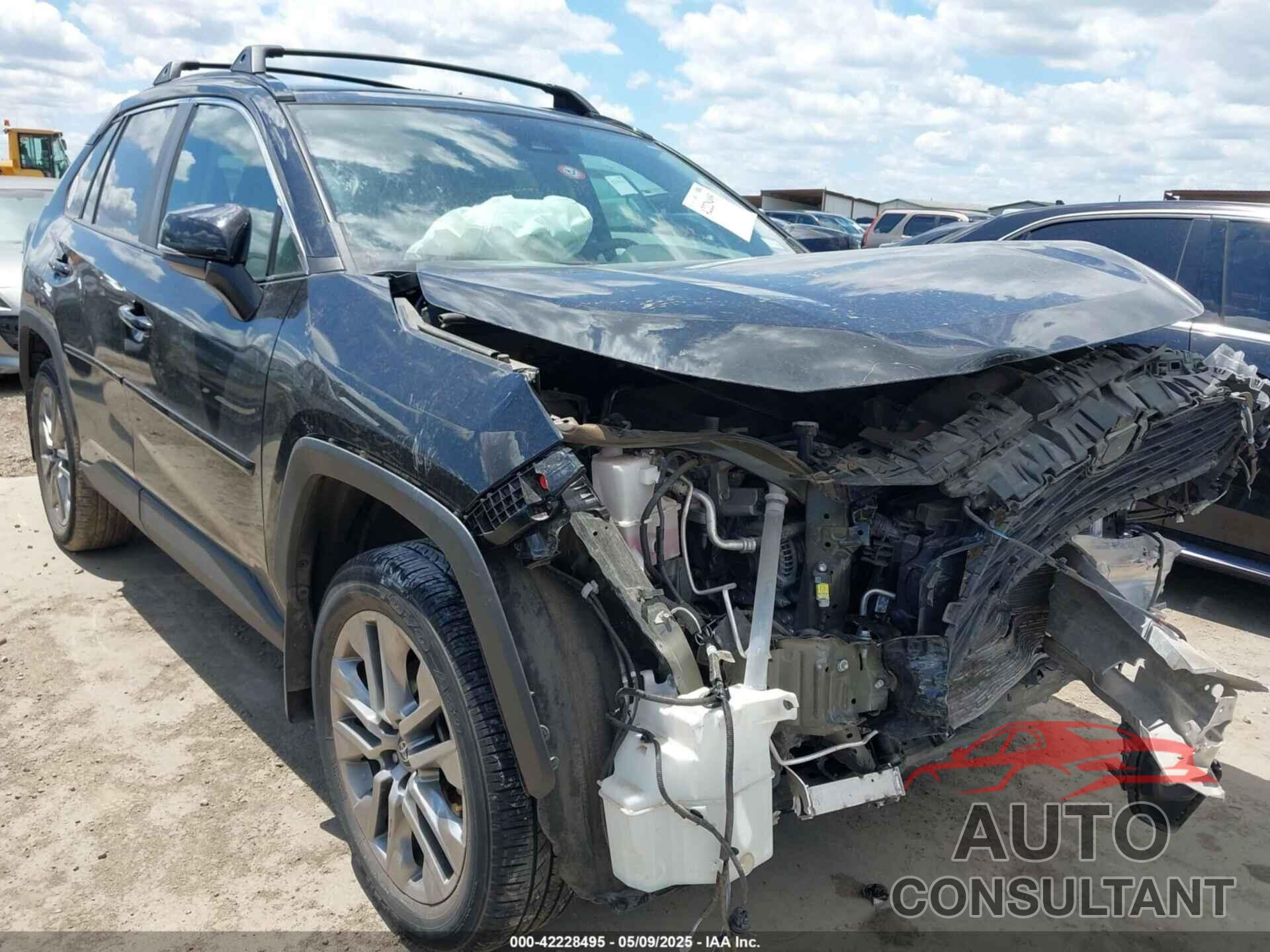 TOYOTA RAV4 2022 - 2T3C1RFV1NC205266