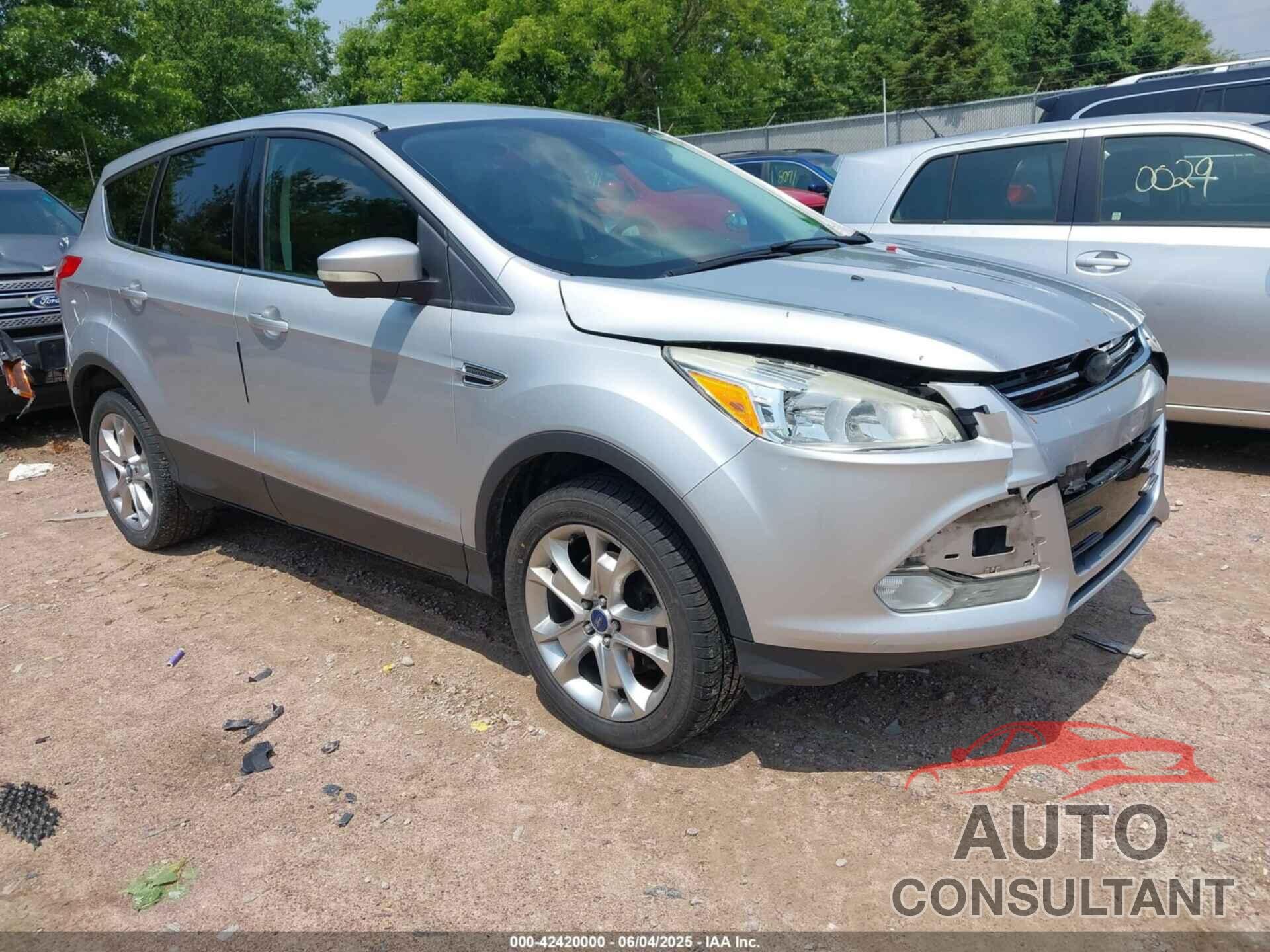 FORD ESCAPE 2013 - 1FMCU9H98DUA61020