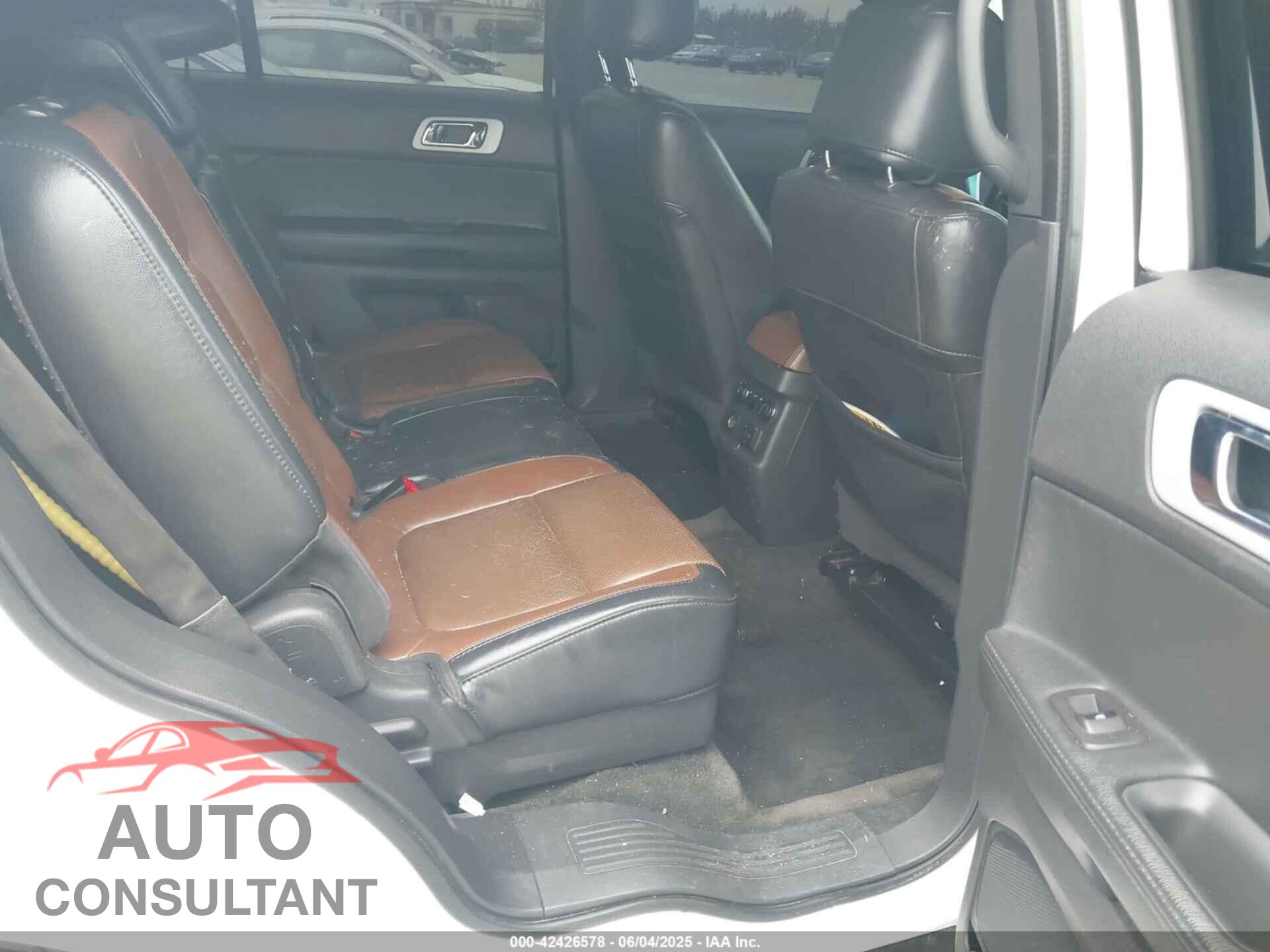 FORD EXPLORER 2011 - 1FMHK7F82BGA75372