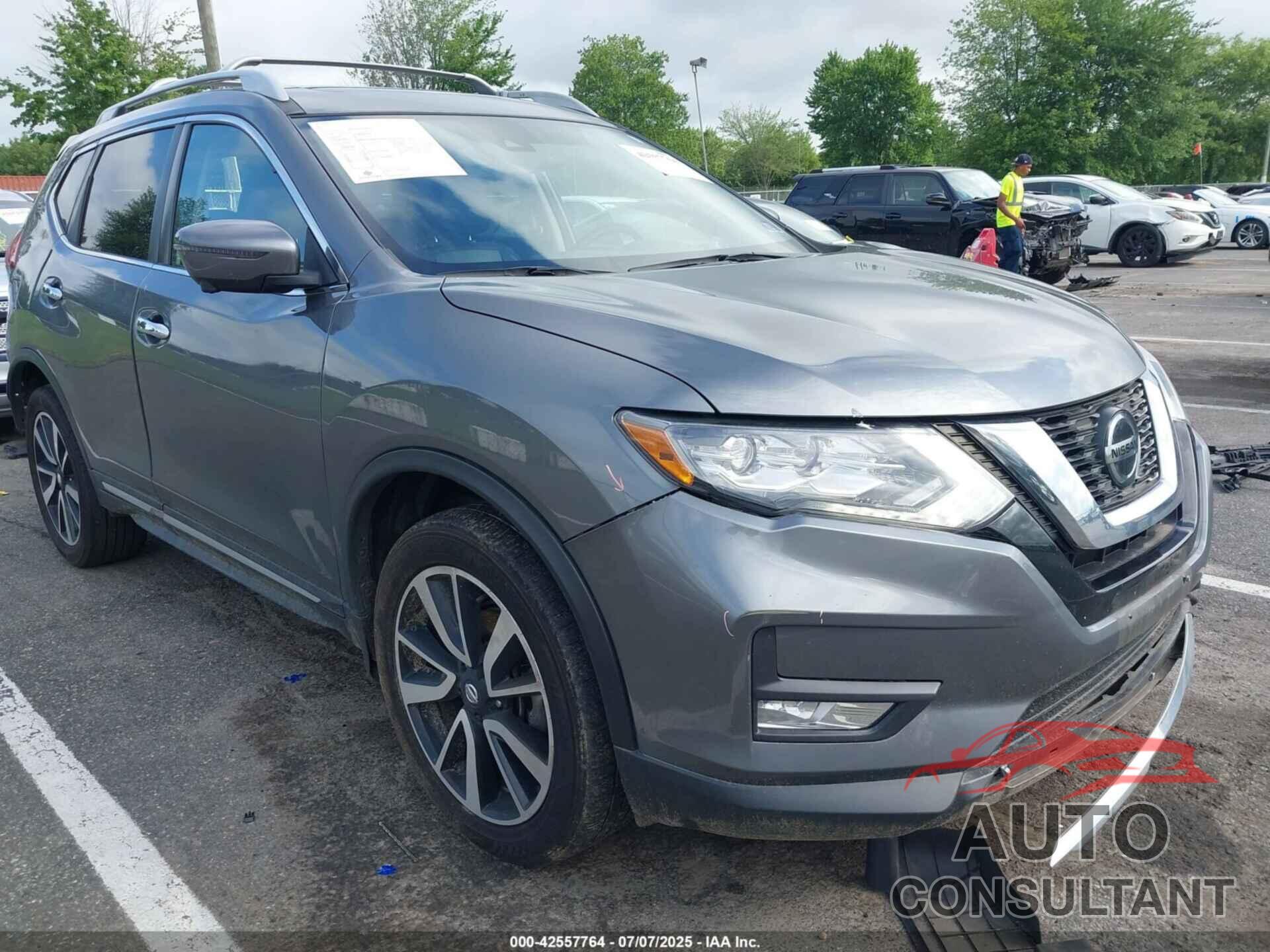 NISSAN ROGUE 2019 - 5N1AT2MV1KC816919