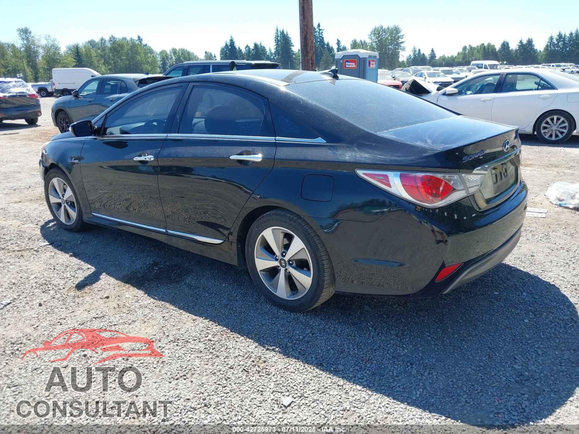 HYUNDAI SONATA HYBRID 2012 - KMHEC4A46CA027770