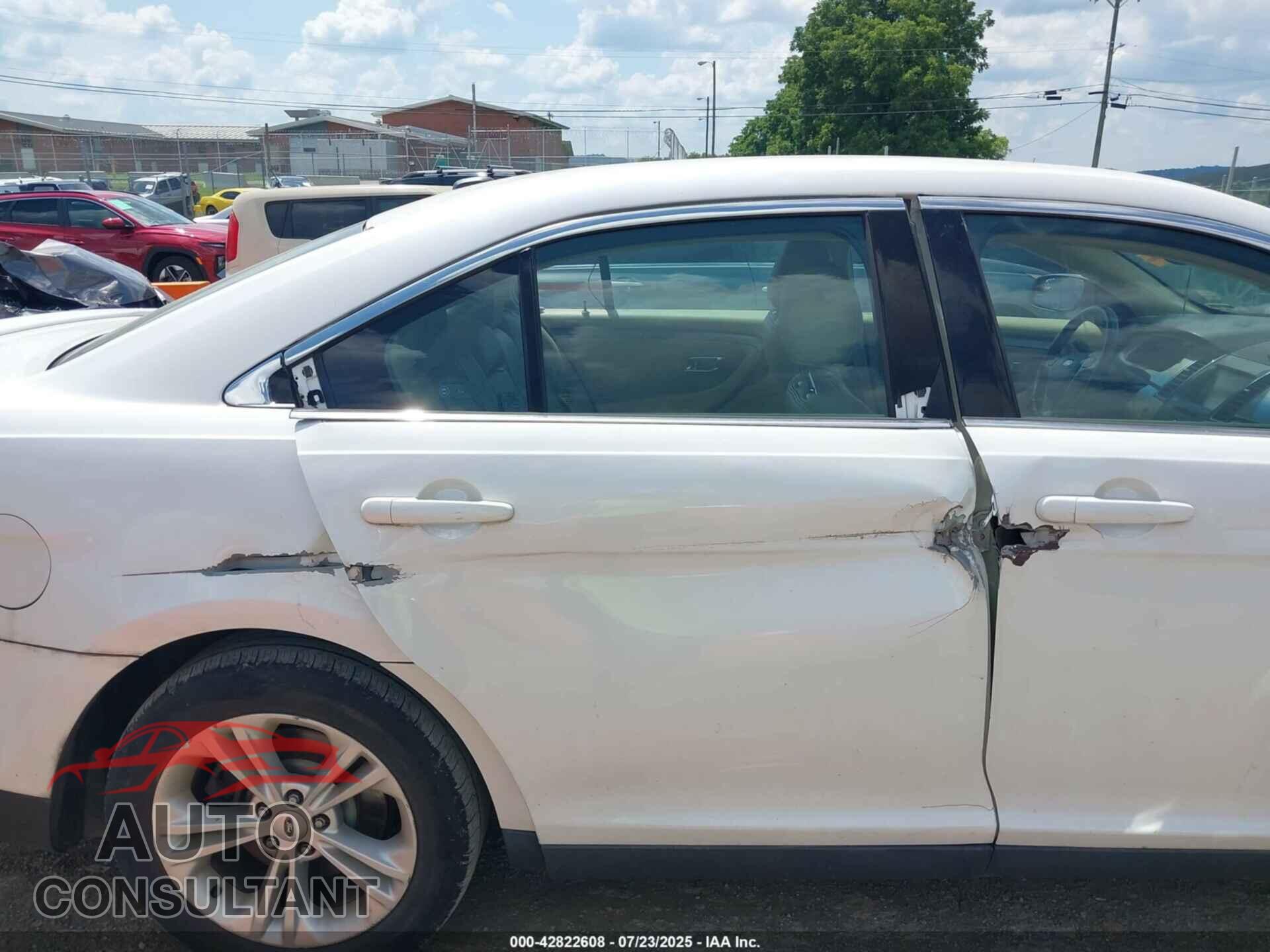 FORD TAURUS 2014 - 1FAHP2E87EG139331